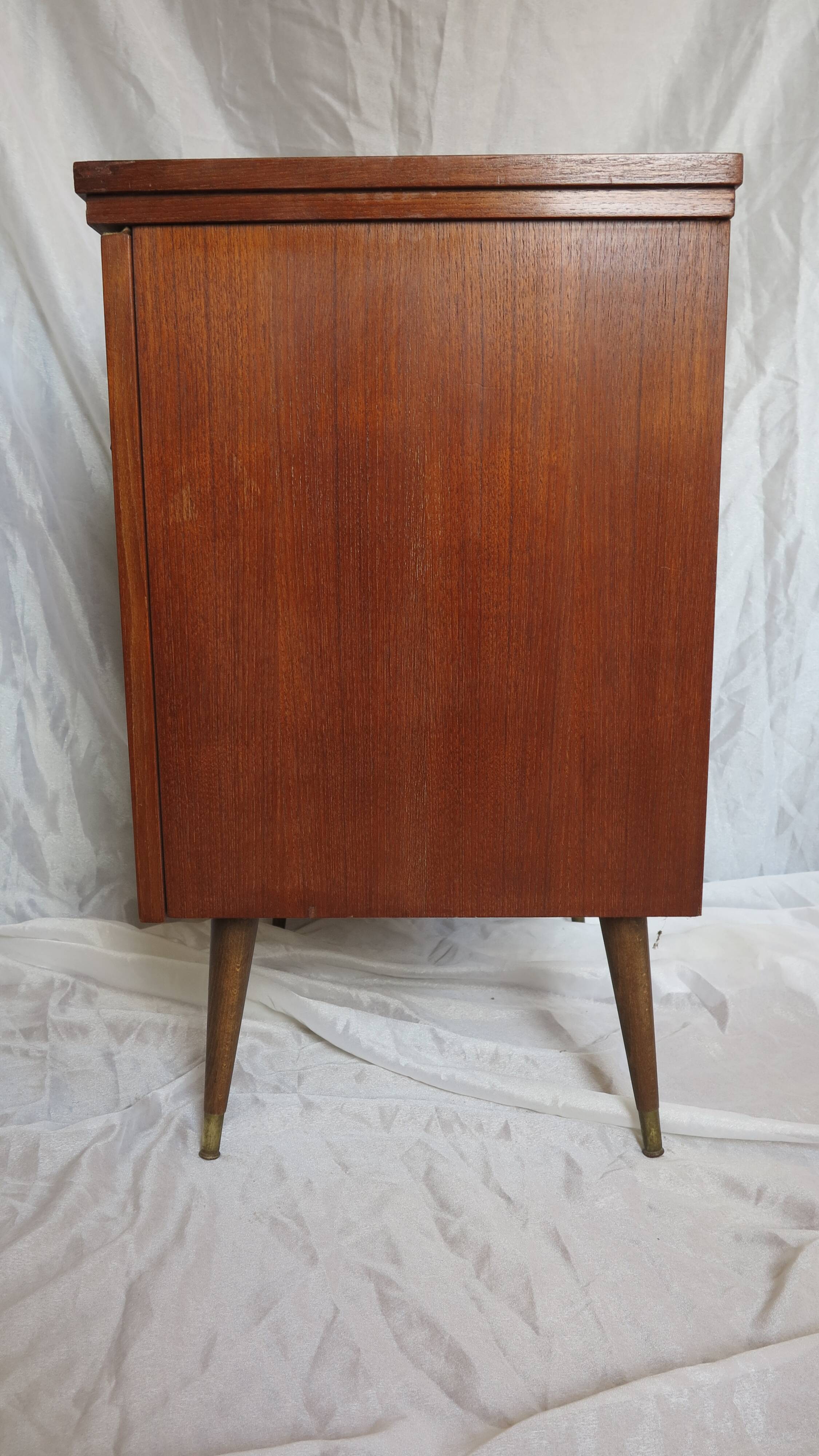 petit buffet 1 porte années 60