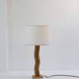 Lampe moderne en rotin ondulé