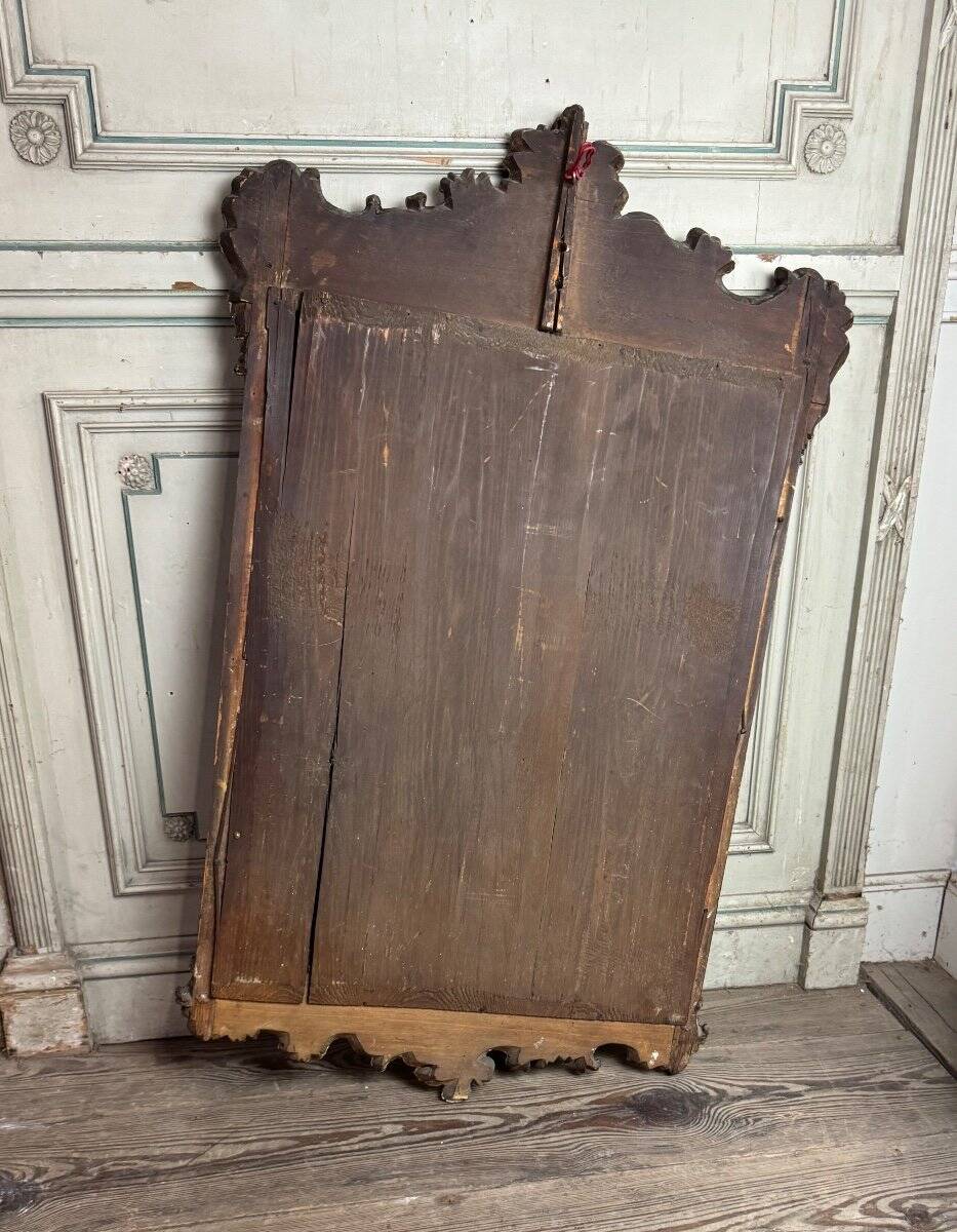 Baroque mirror in carved, stuccoed and gilded wood, Vienna circa 1700