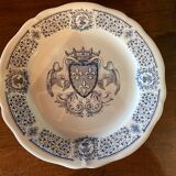 Gien's 7-plate earthenware