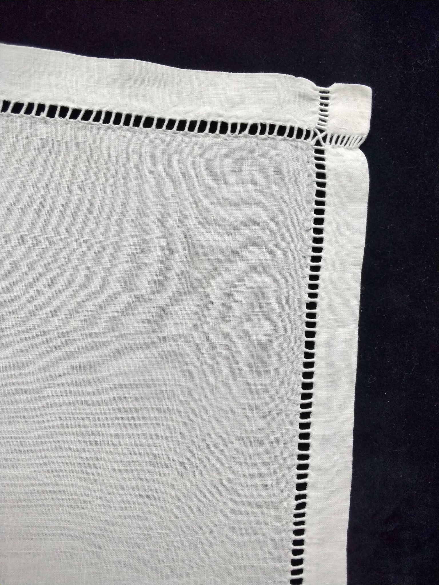 12 Serviettes de table anciennes en lin blanc 44.5 x 45.5 cm