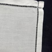 12 Serviettes de table anciennes en lin blanc 44.5 x 45.5 cm