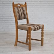 Danish dinning set of table and four chairs in oak and wool.