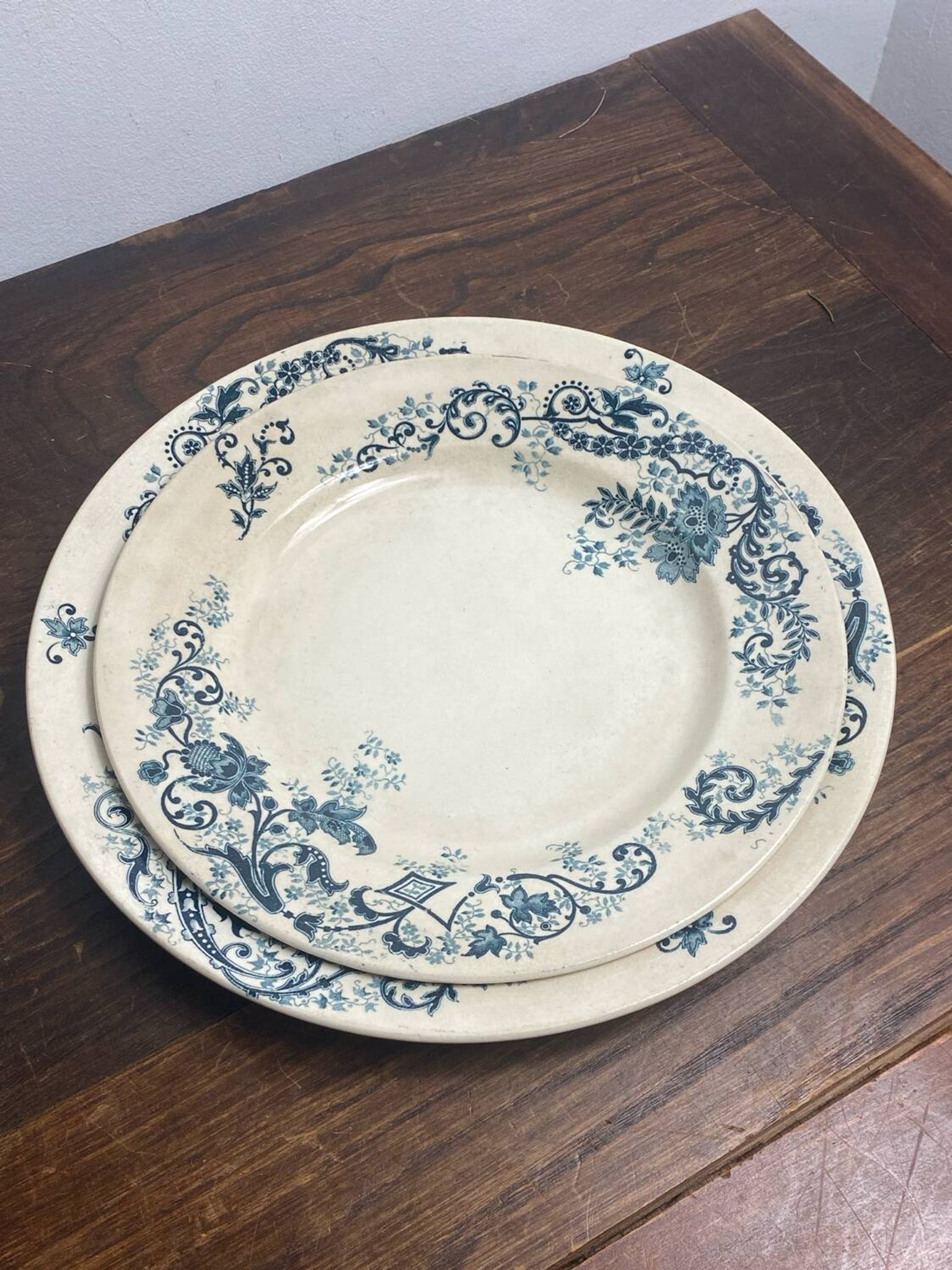 Plats de service, terre de fer, Sévigné, HB & Cie
