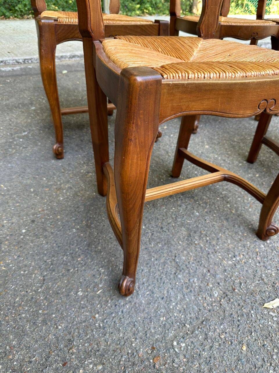 6 dining chairs in Louis XV style from the 1970s.