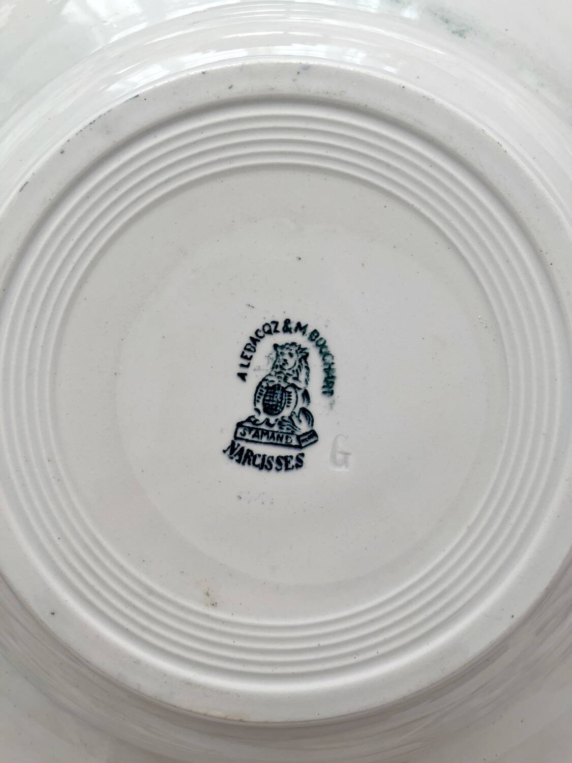 2 St Amand ironstone soup plates “Narcissus”