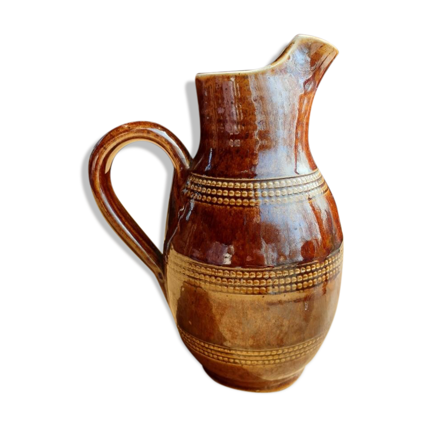 Berry's Berry pussity pitcher Booted medieval artcraft