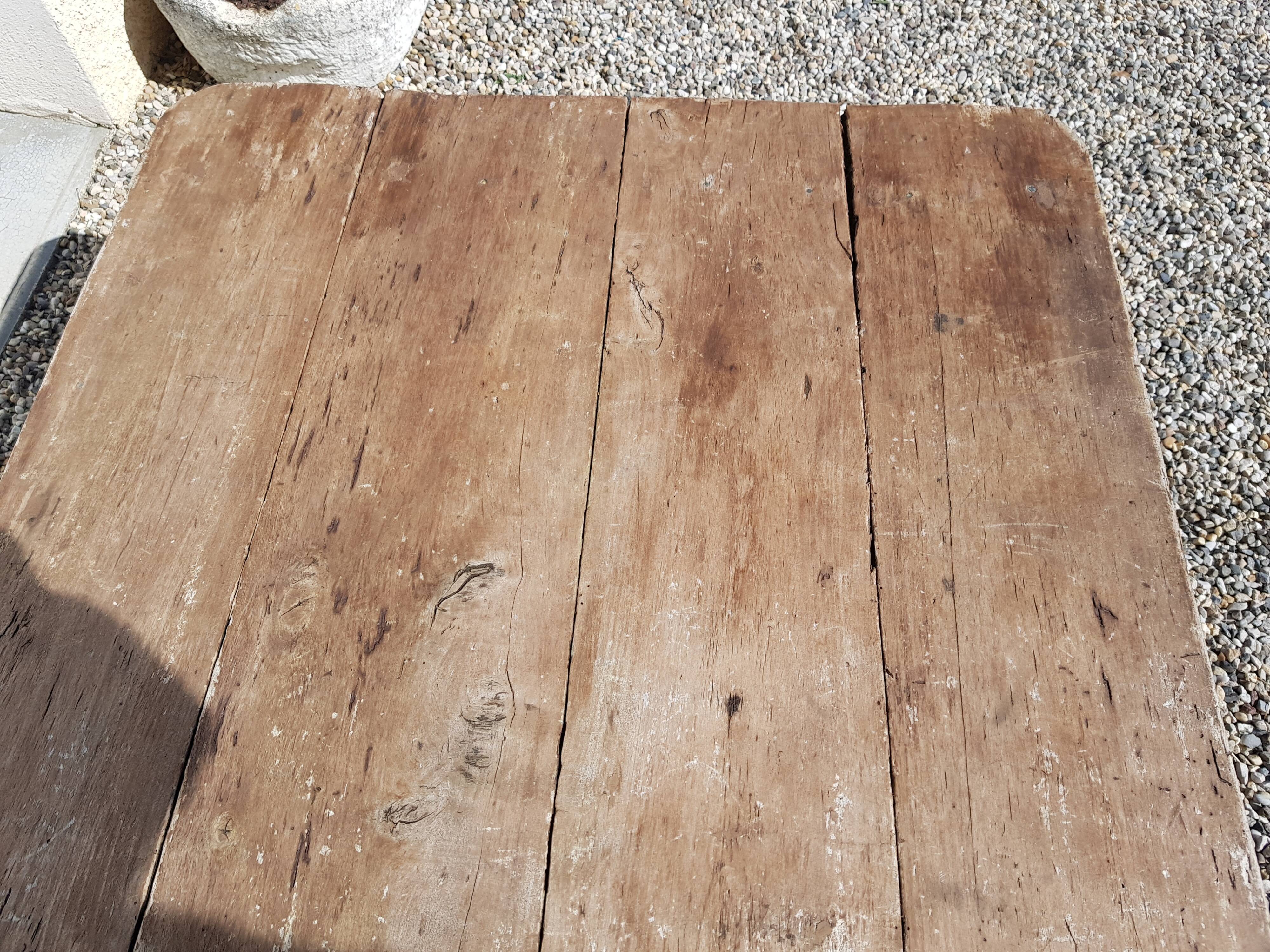 Country coffee table