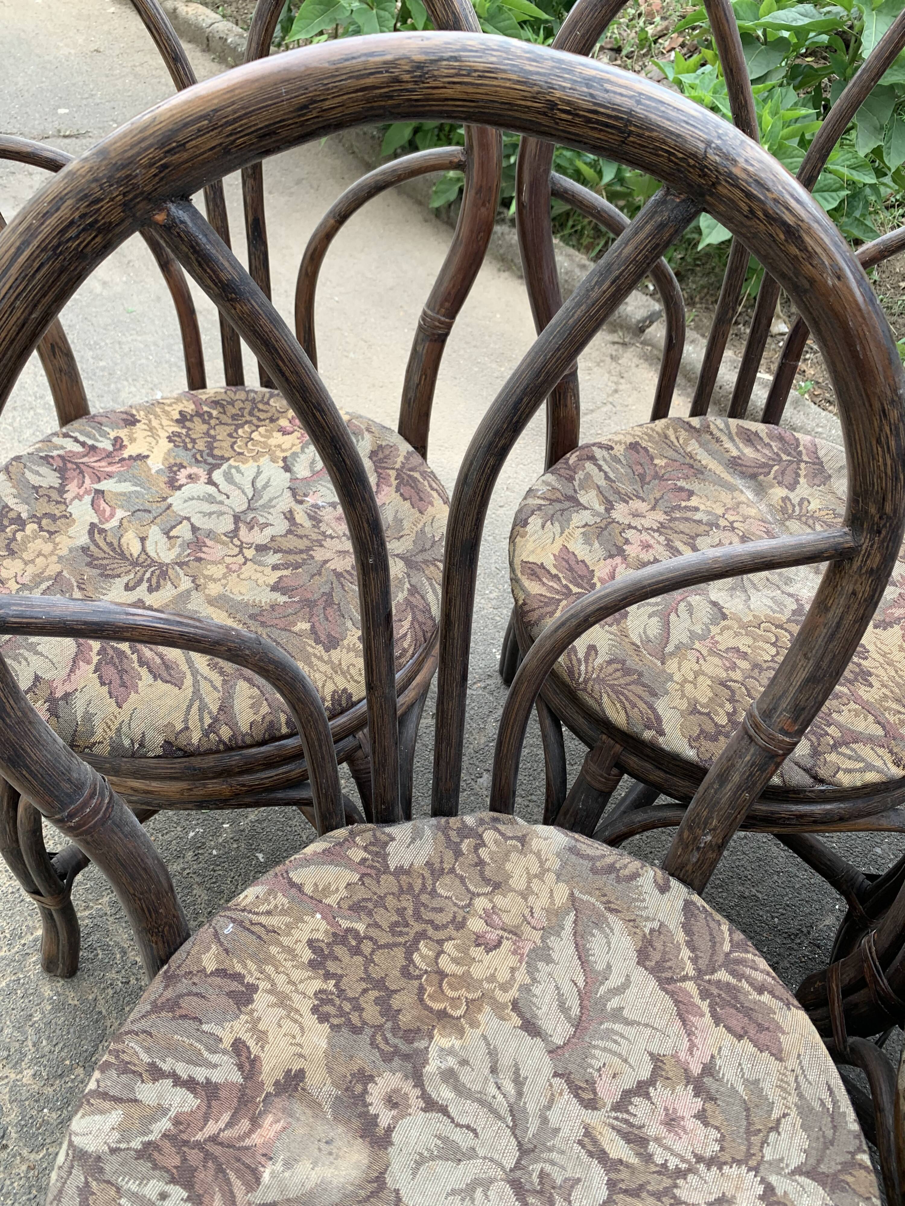 Suite of six chairs in curved wicker XX century