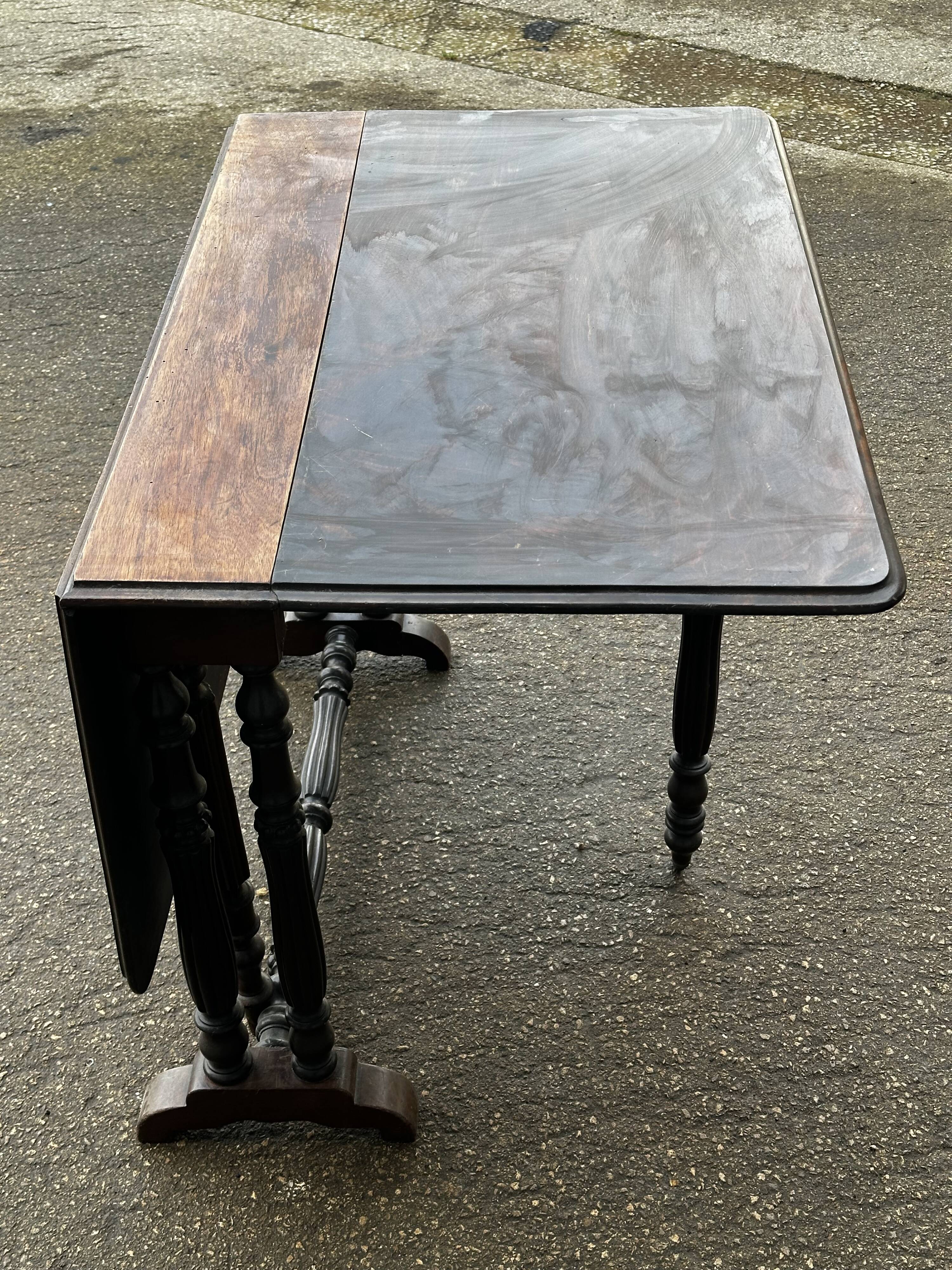 Victorian Mahogany Gate-Leg (folding) Table