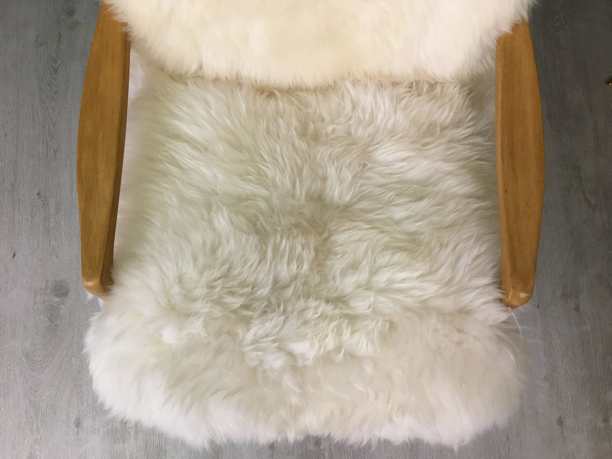 Vintage Design Art Deco White Sheepskin Fluffy Fury Chair Armchair