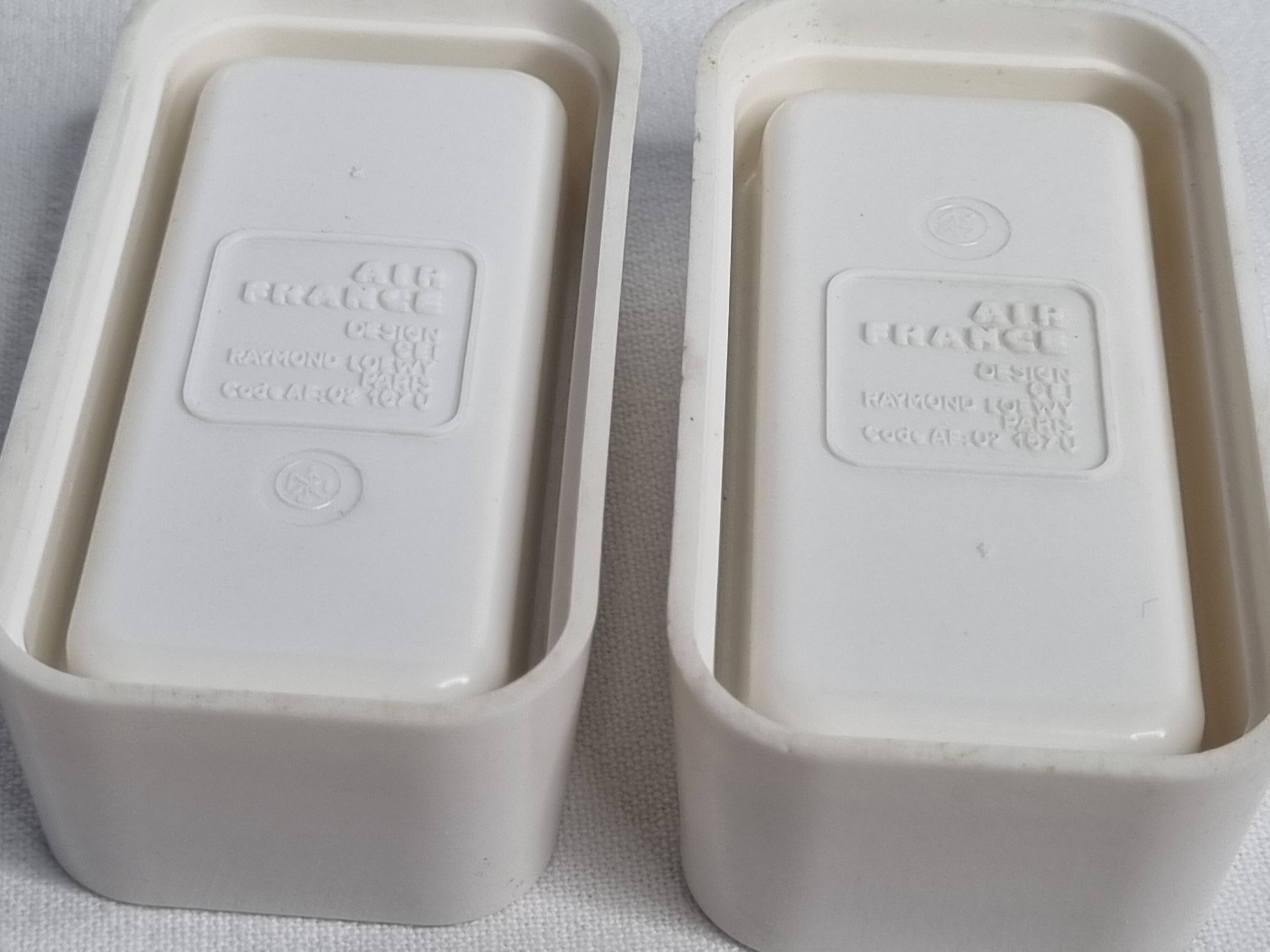 Pair of butter dishes designed by Raymond Loewy, 1970 edition, 8 cm
