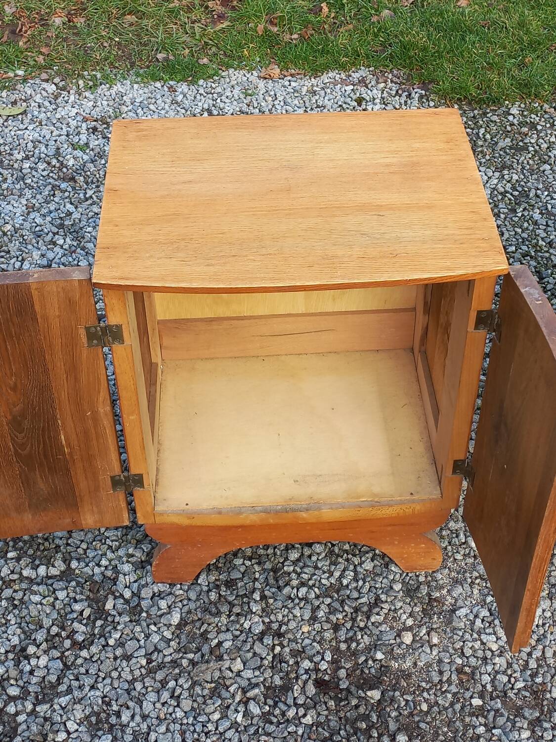 Pair of vintage bedside tables in blond and gilded oak from the 50s