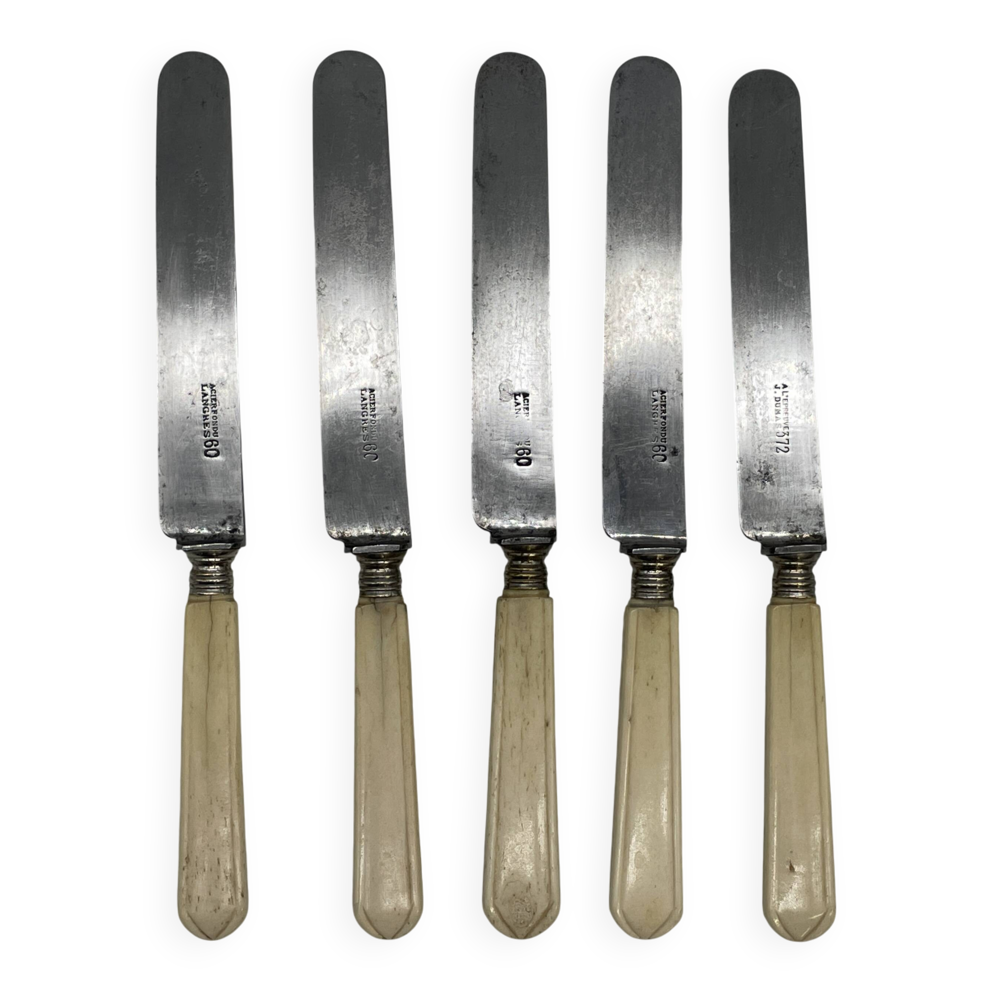 Lot de 5 couteaux à déjeuner manche ivoire