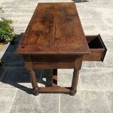 Farmhouse table in solid oak of the eighteenth