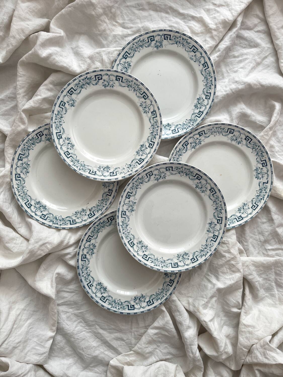 6 flat plates in iron earth “Athens” Saint Amand and Hamage