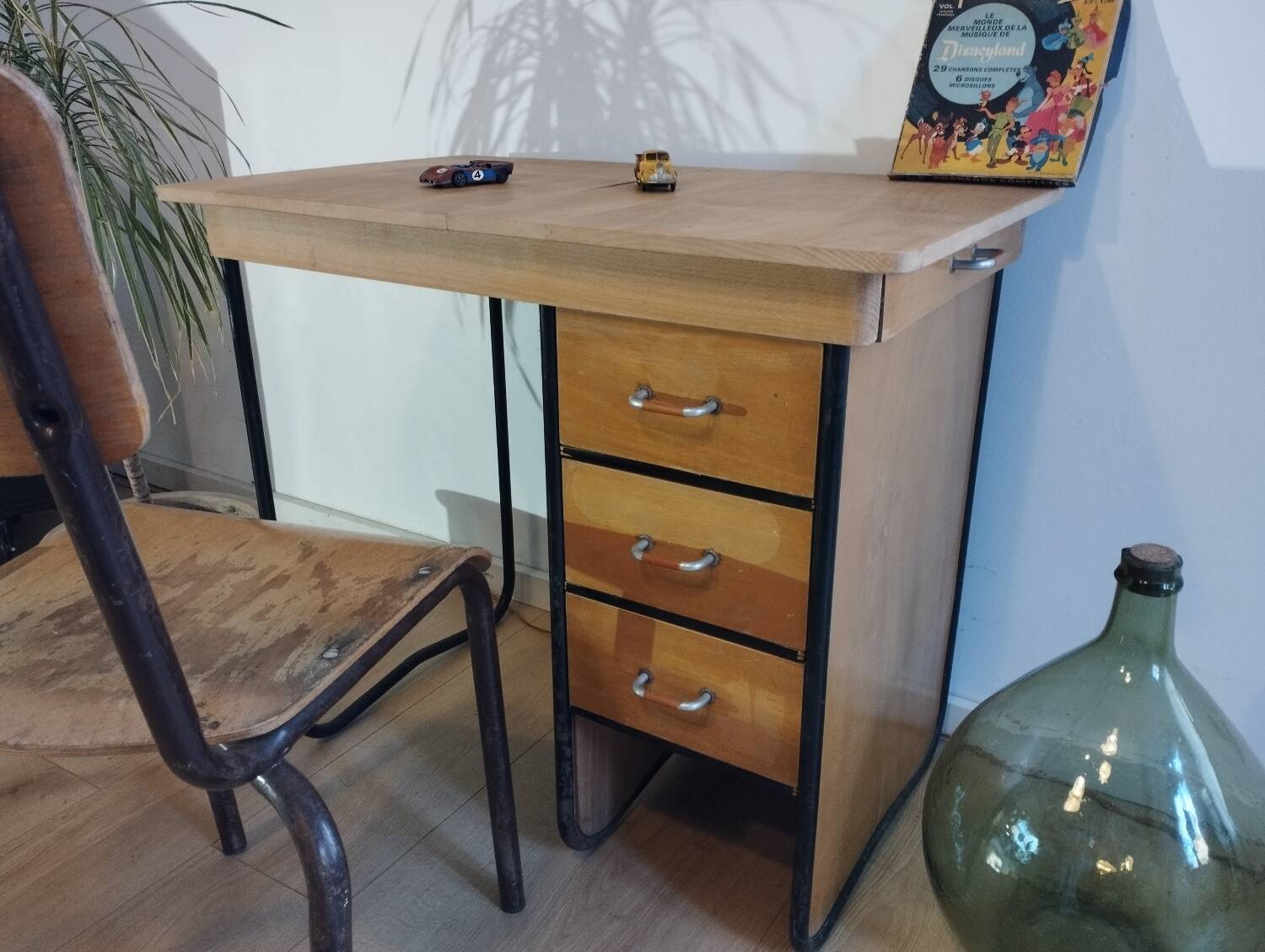 Desk