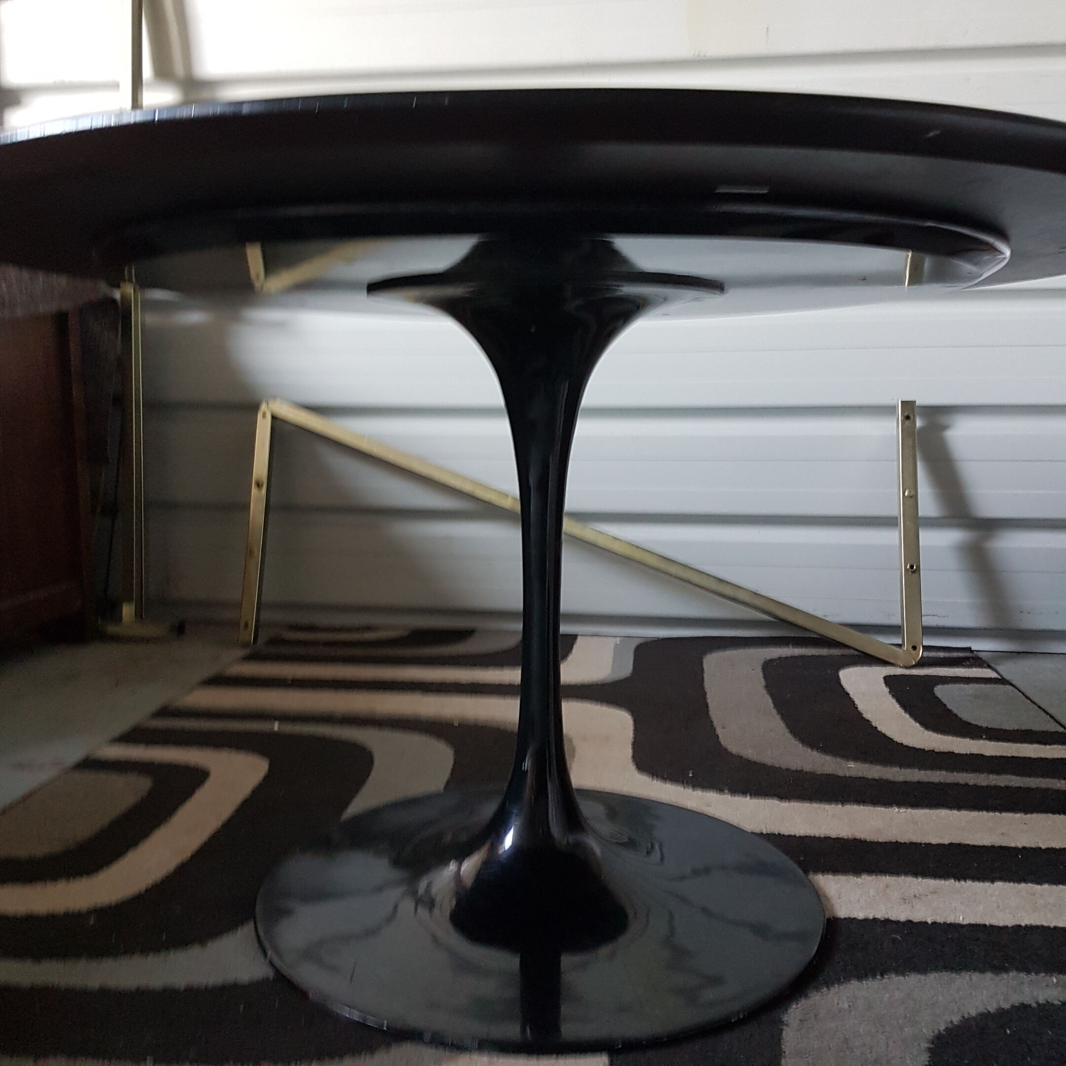 Tulip Rosewood Table