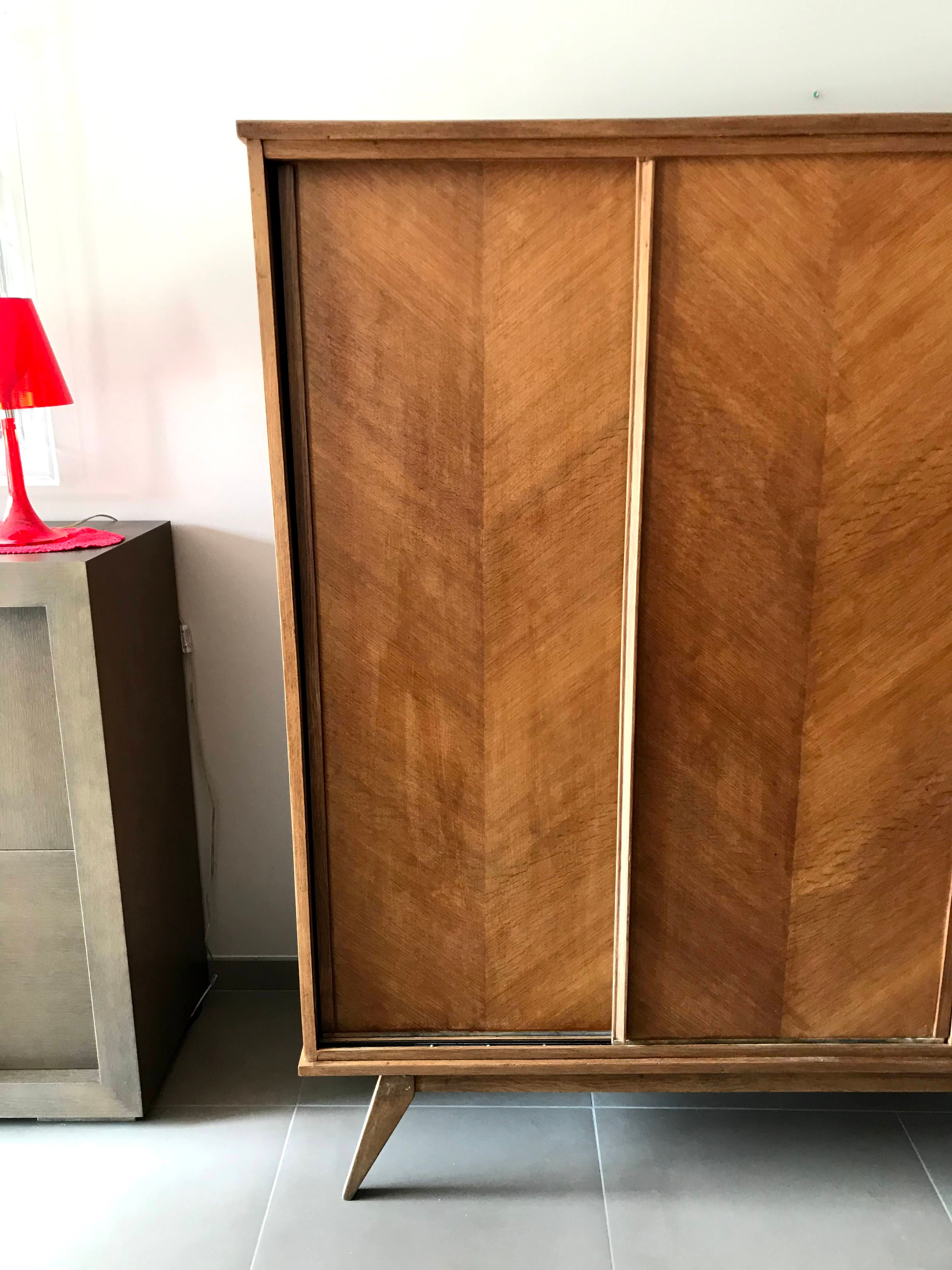 Wardrobe sewing door