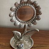 Flower mirror pocket emptier