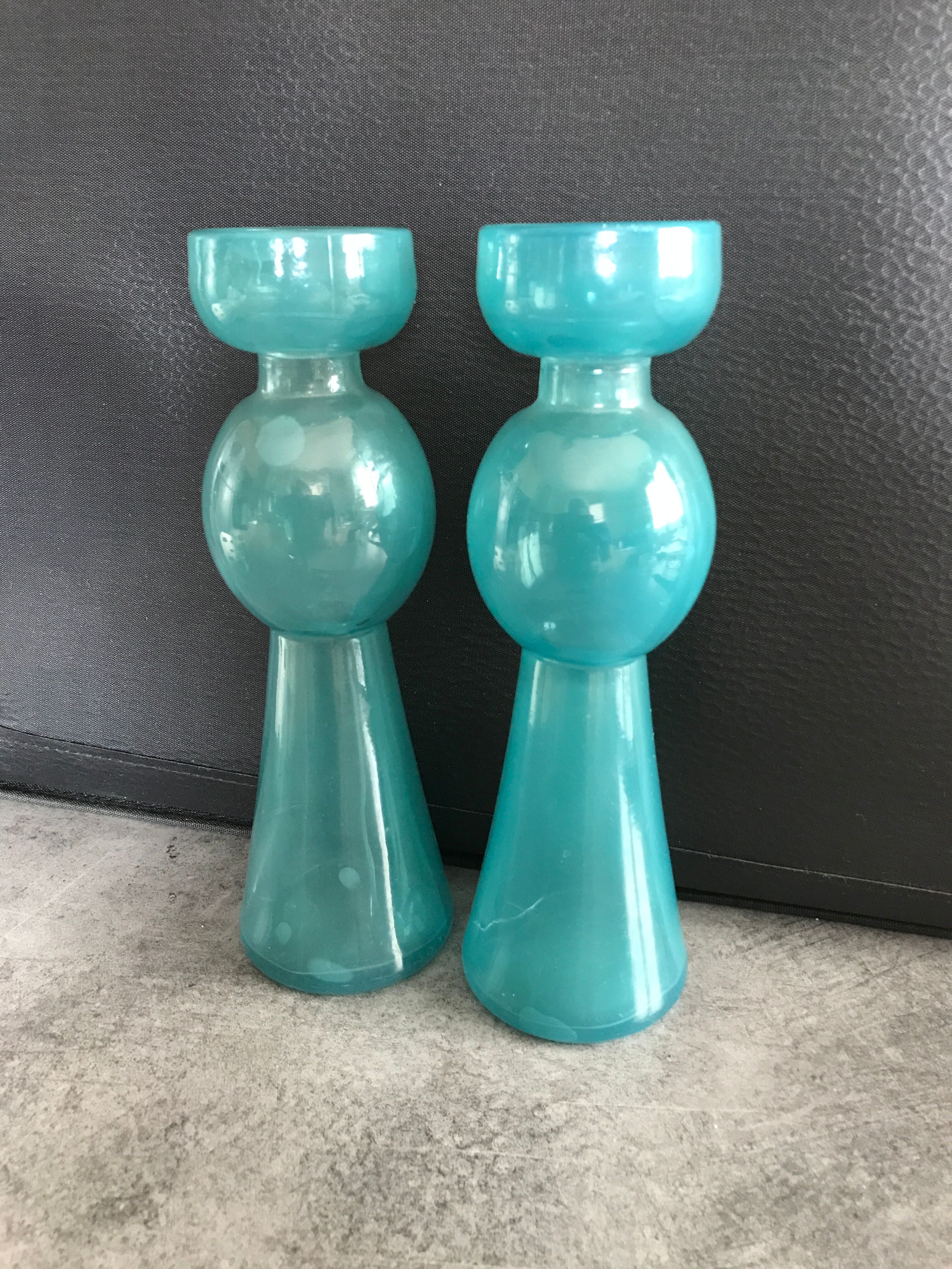Pair of vintage candlesticks in molded glass turquoise blue 20 cm