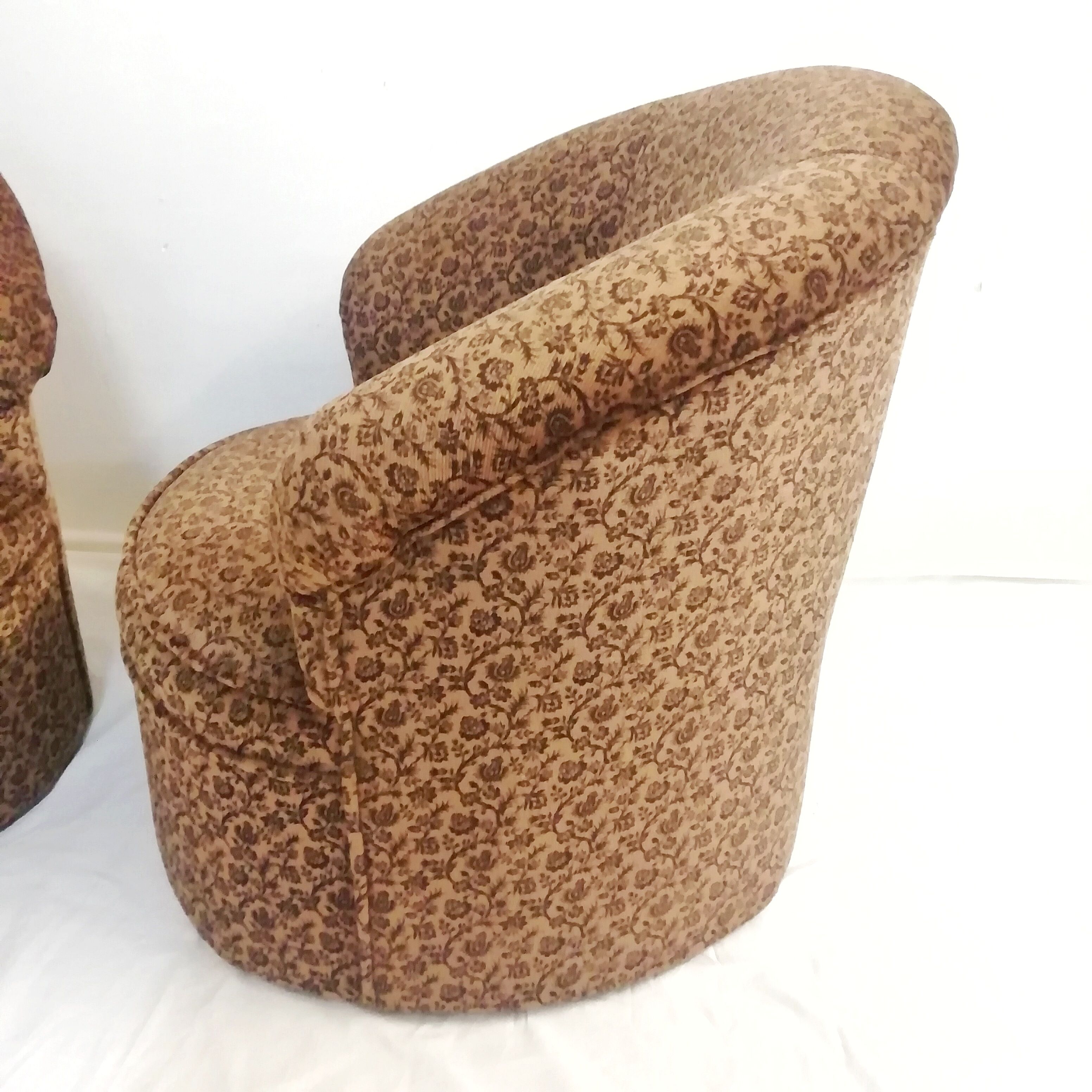 Armchairs with floral print of corduroy fabric. 1980s.