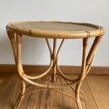 Round rattan coffee table