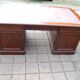 Bureau à caisson d'époque Louis Philippe en acajou du 19e siècle