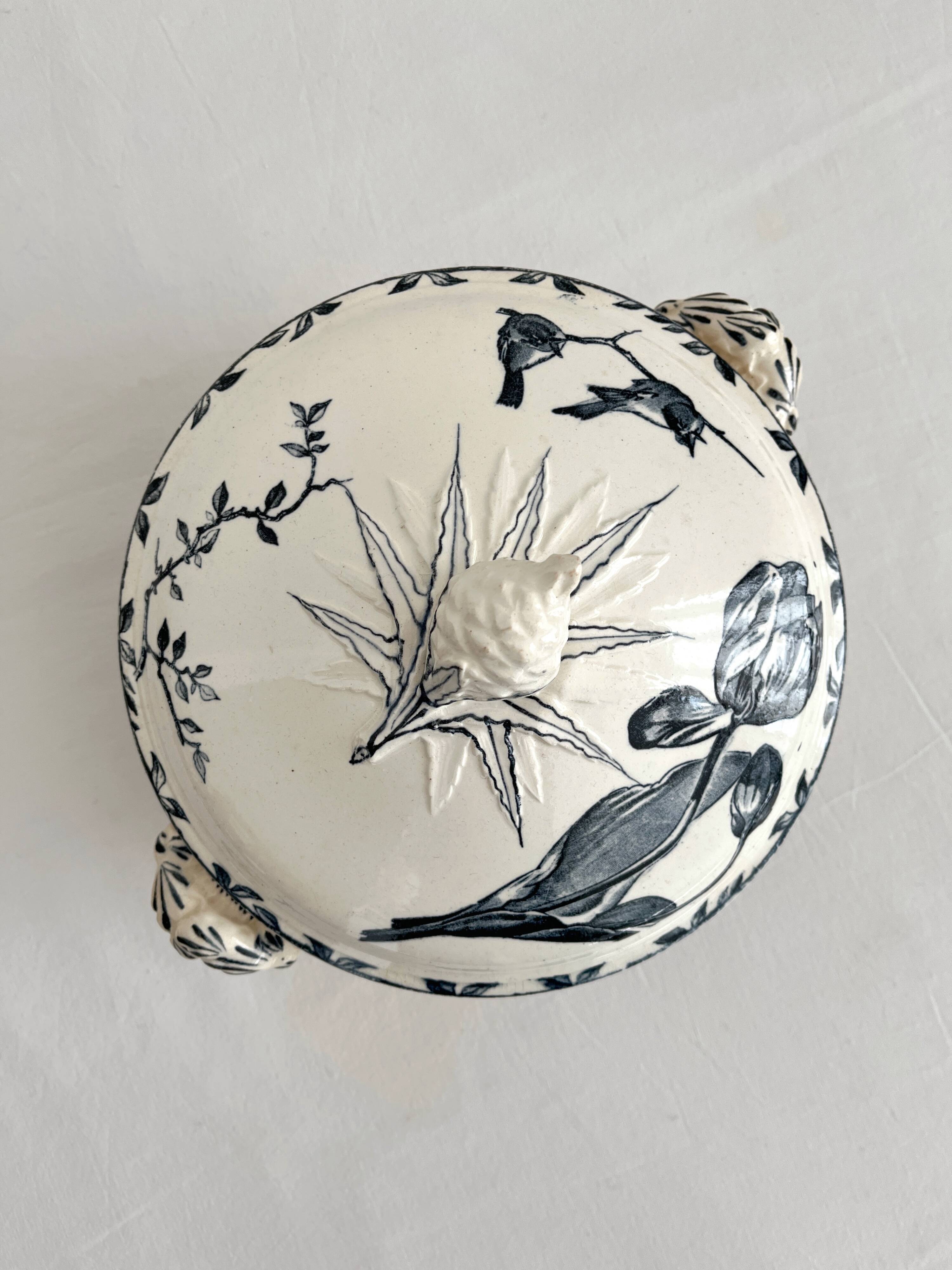 Ironstone tureen, "Oxford" Choisy le Roi