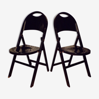Pair of folding chairs