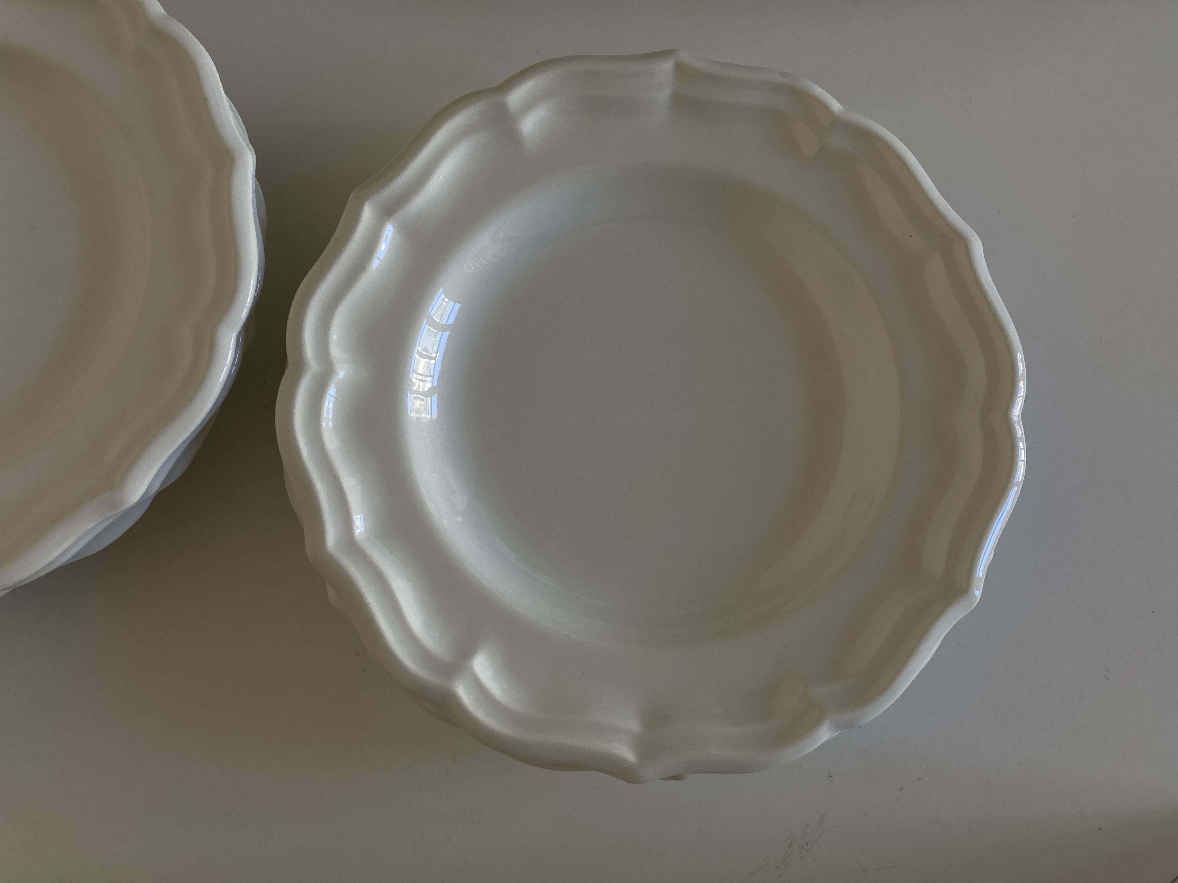 Set of 6 Gien earthenware plates with fluted edges, neo-classic white