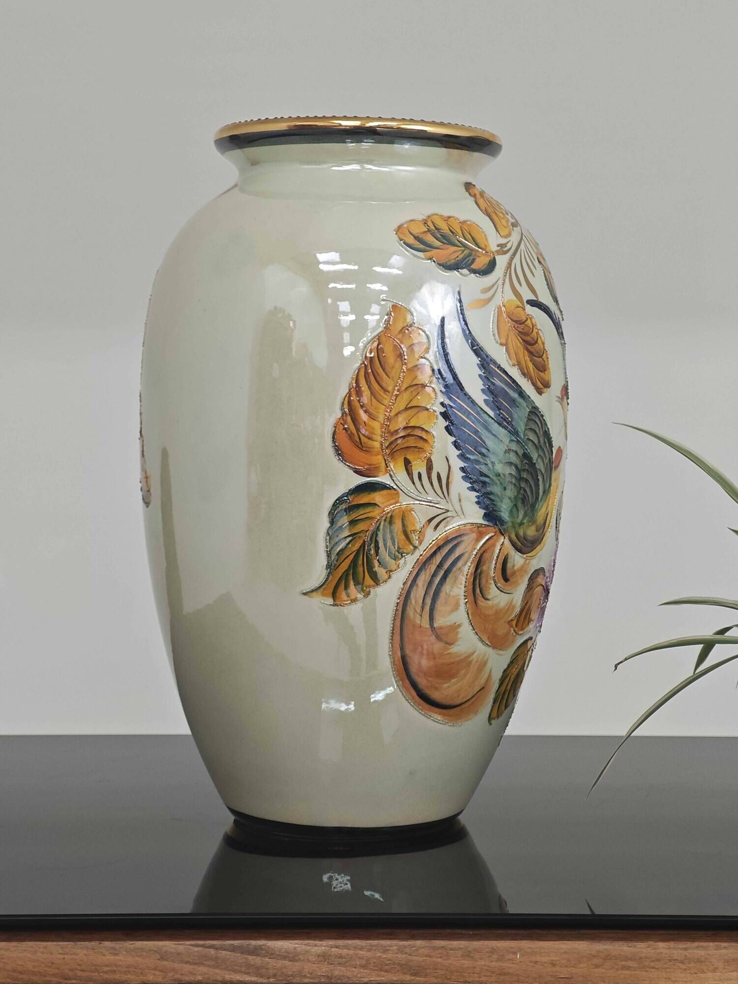 Beau vase peint main oiseau et feuilles H.Béquet numéroté 556