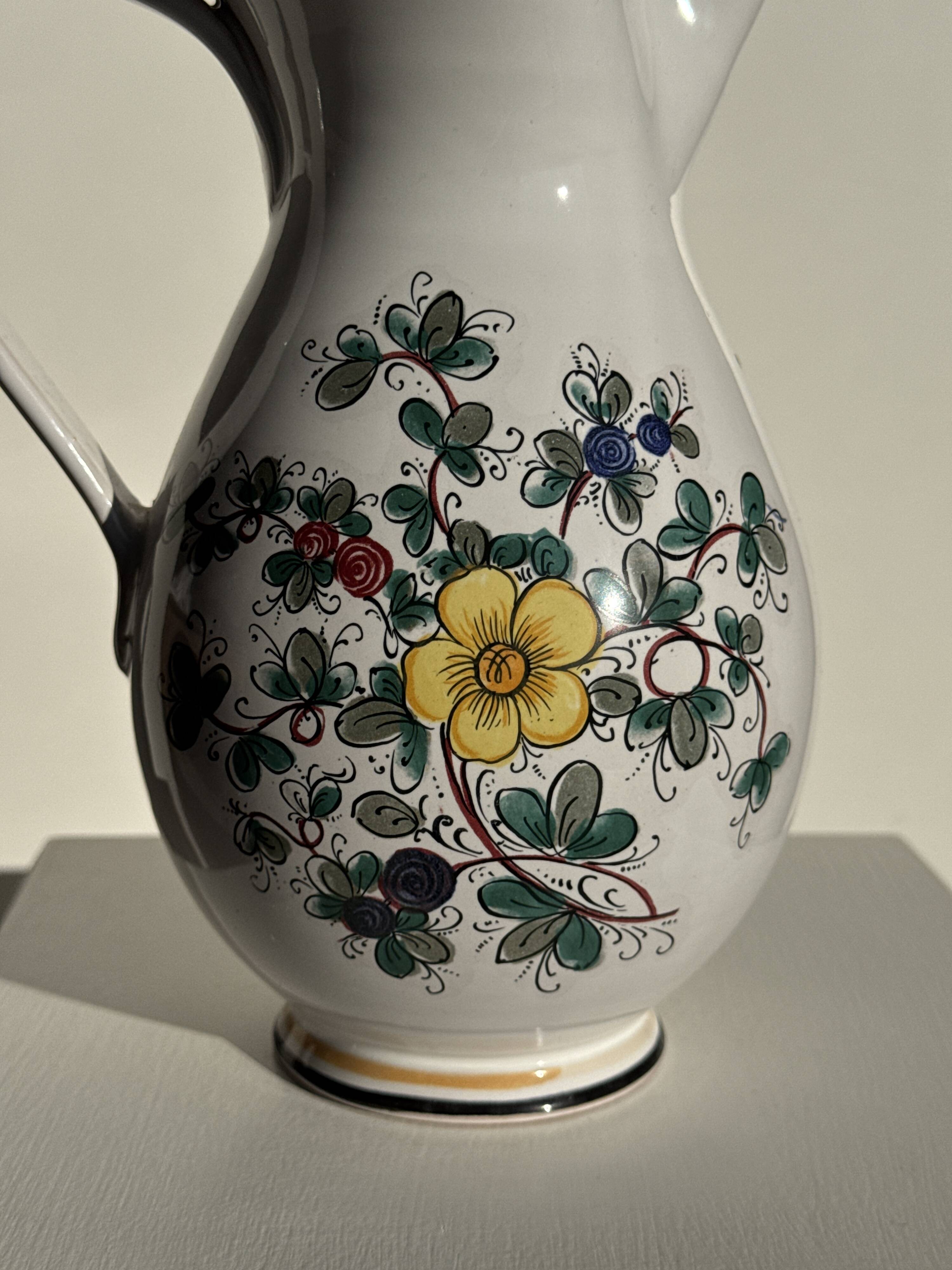 Large ceramic flower bouquet jug H23