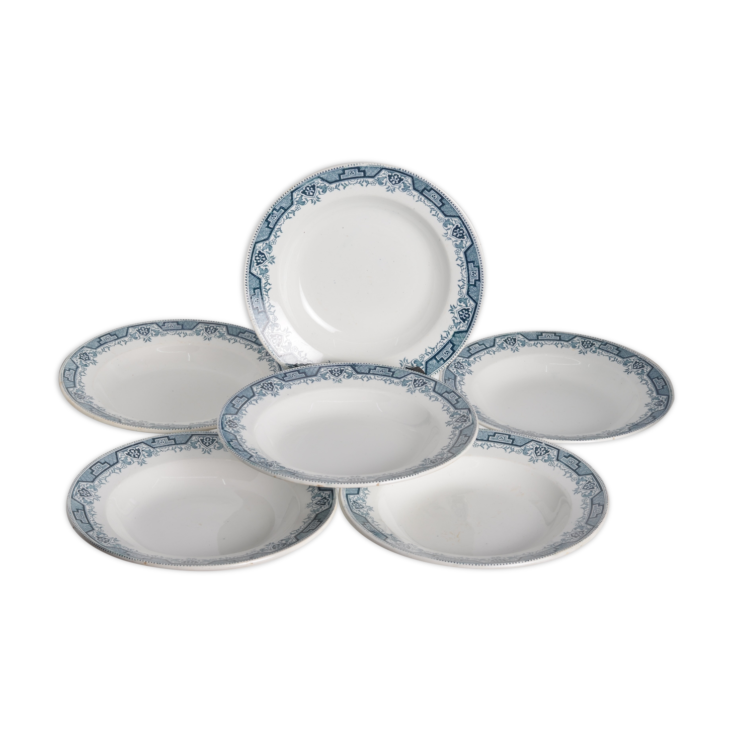 Hollow plates earth of iron.