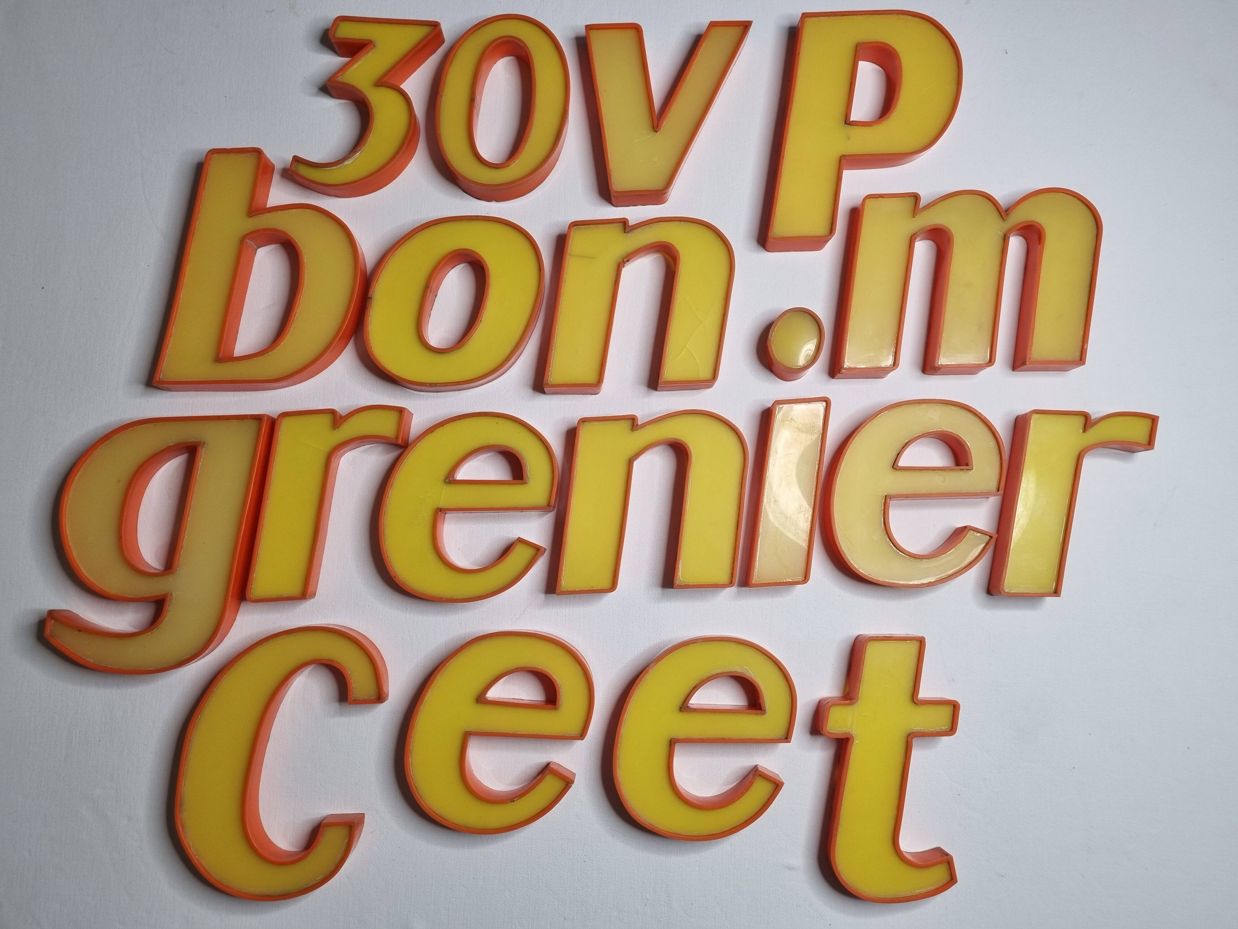Set of 19 "pop" sign letters, 20 cm