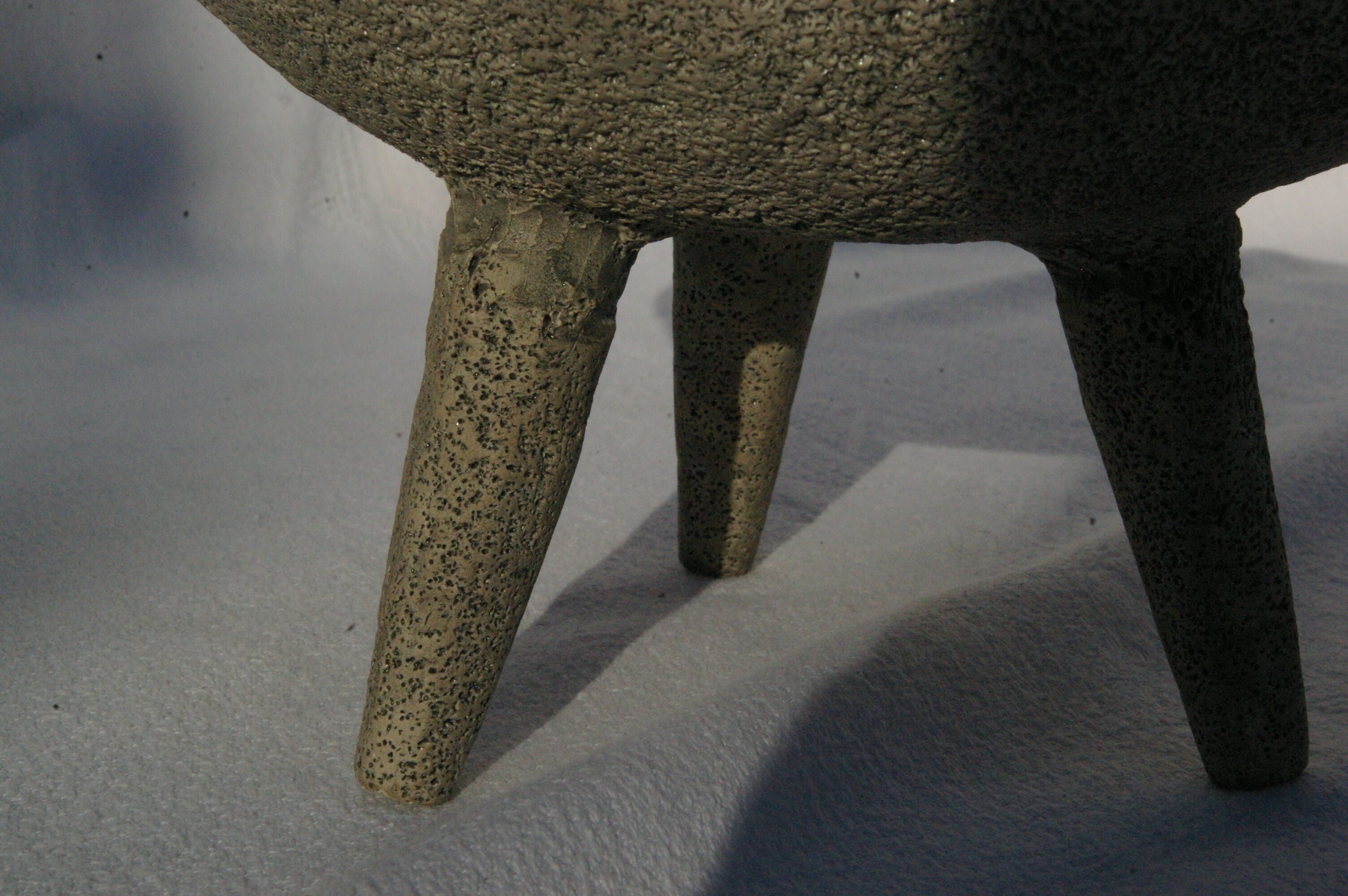 Vintage tripod cut ceramic lava way and rock decoration