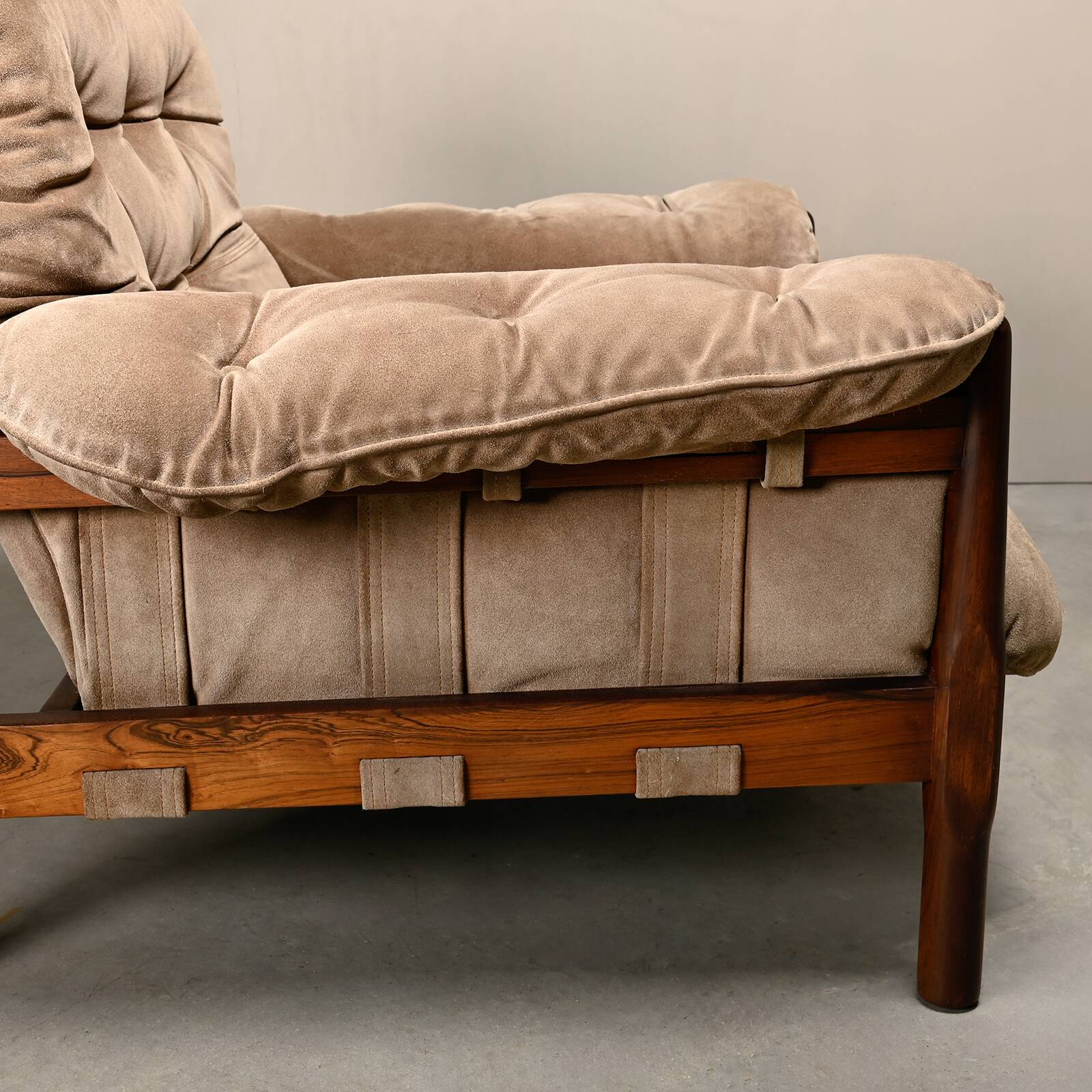 Lounge Chair Suede Leather