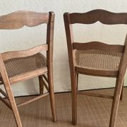 Lot de deux chaises ancienne avec cannage