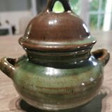 Ceramic pot of salernes