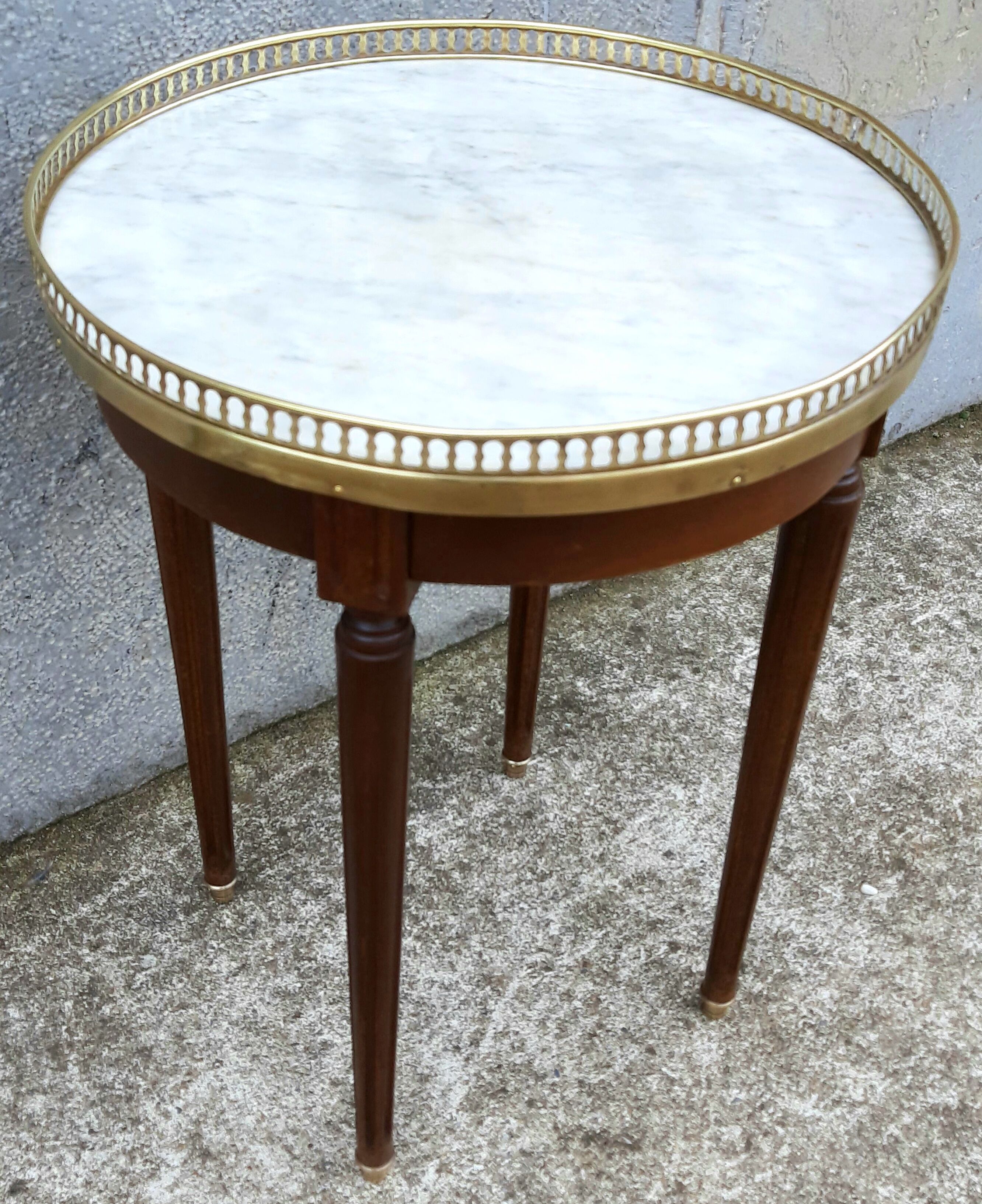 Hot water bottle table