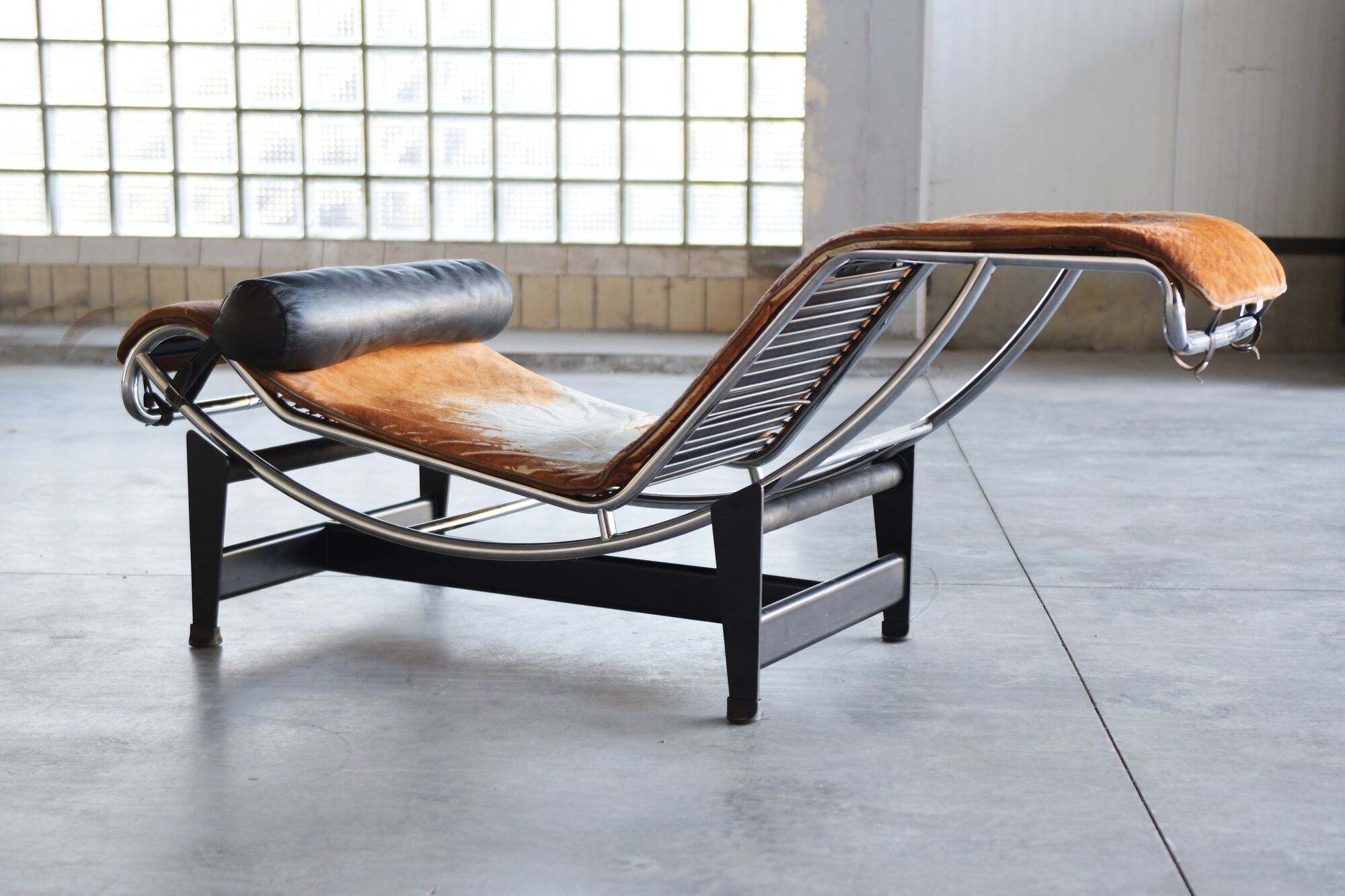 LC4 armchair by Le Corbusier Cassina edition, first edition