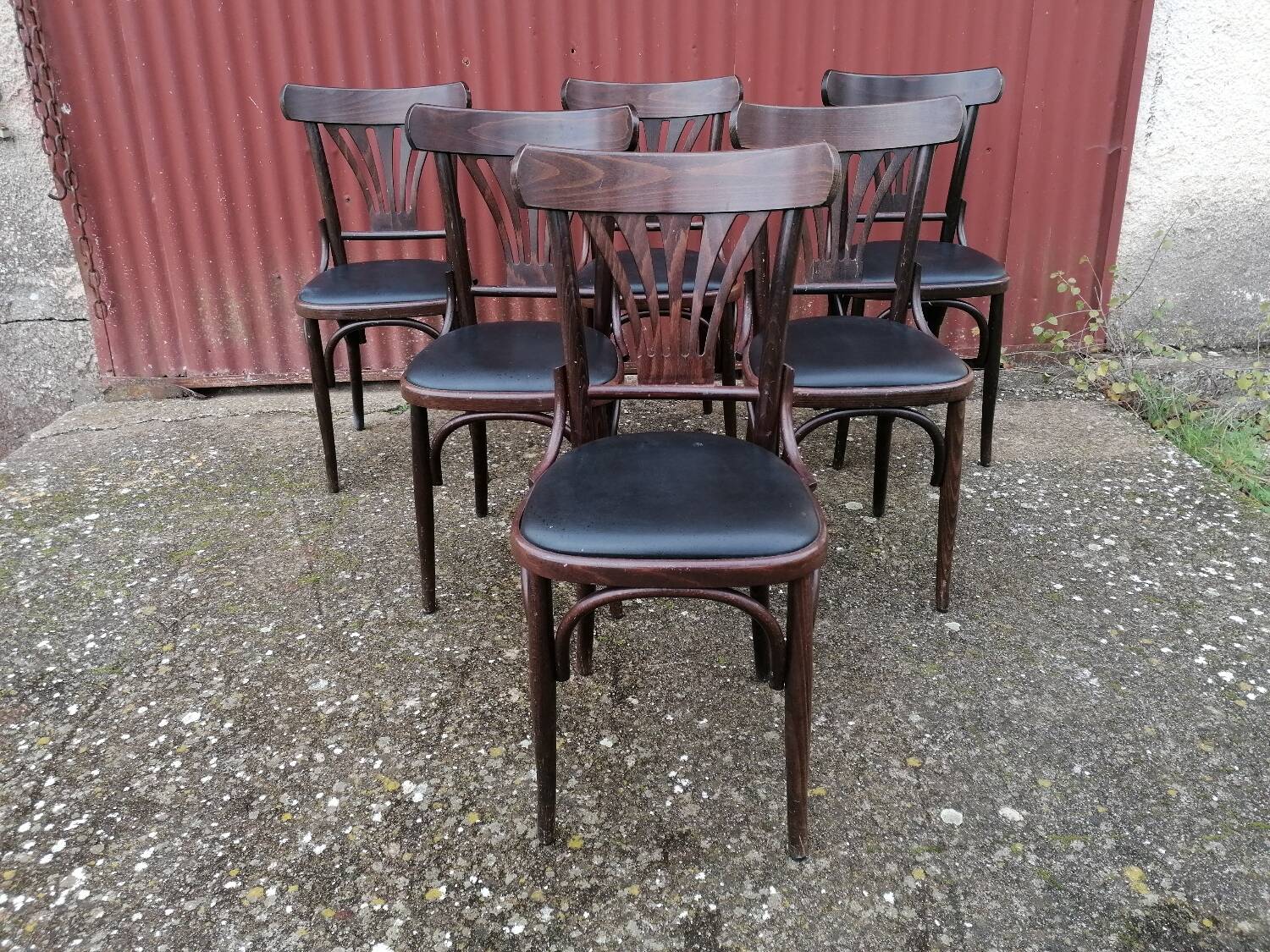 Lot de 6 chaises bistrot skaï noir vintage