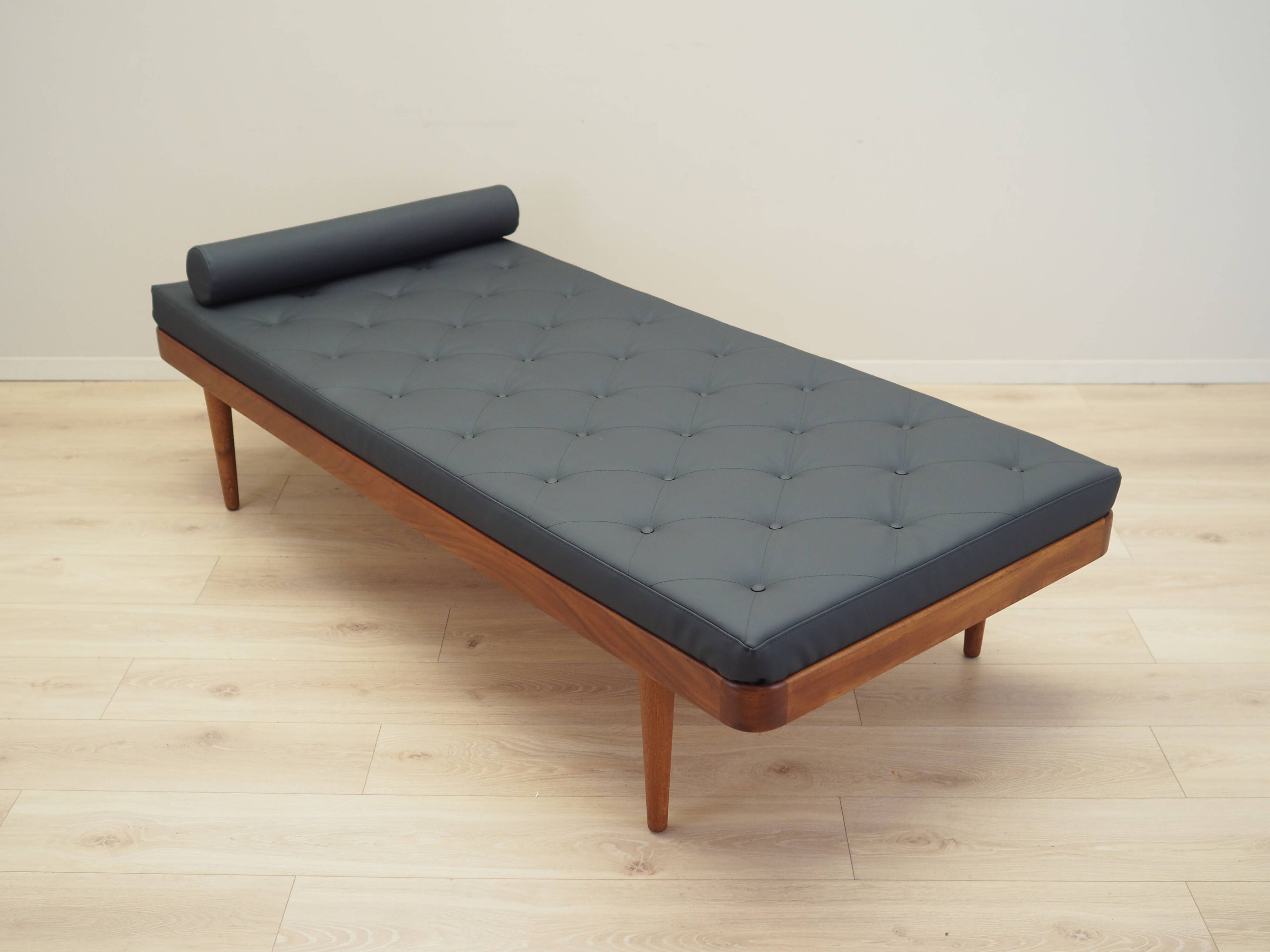 Teak daybed, Danish design, 1970s, production: Denmark
