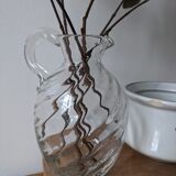 Pichet en verre transparent