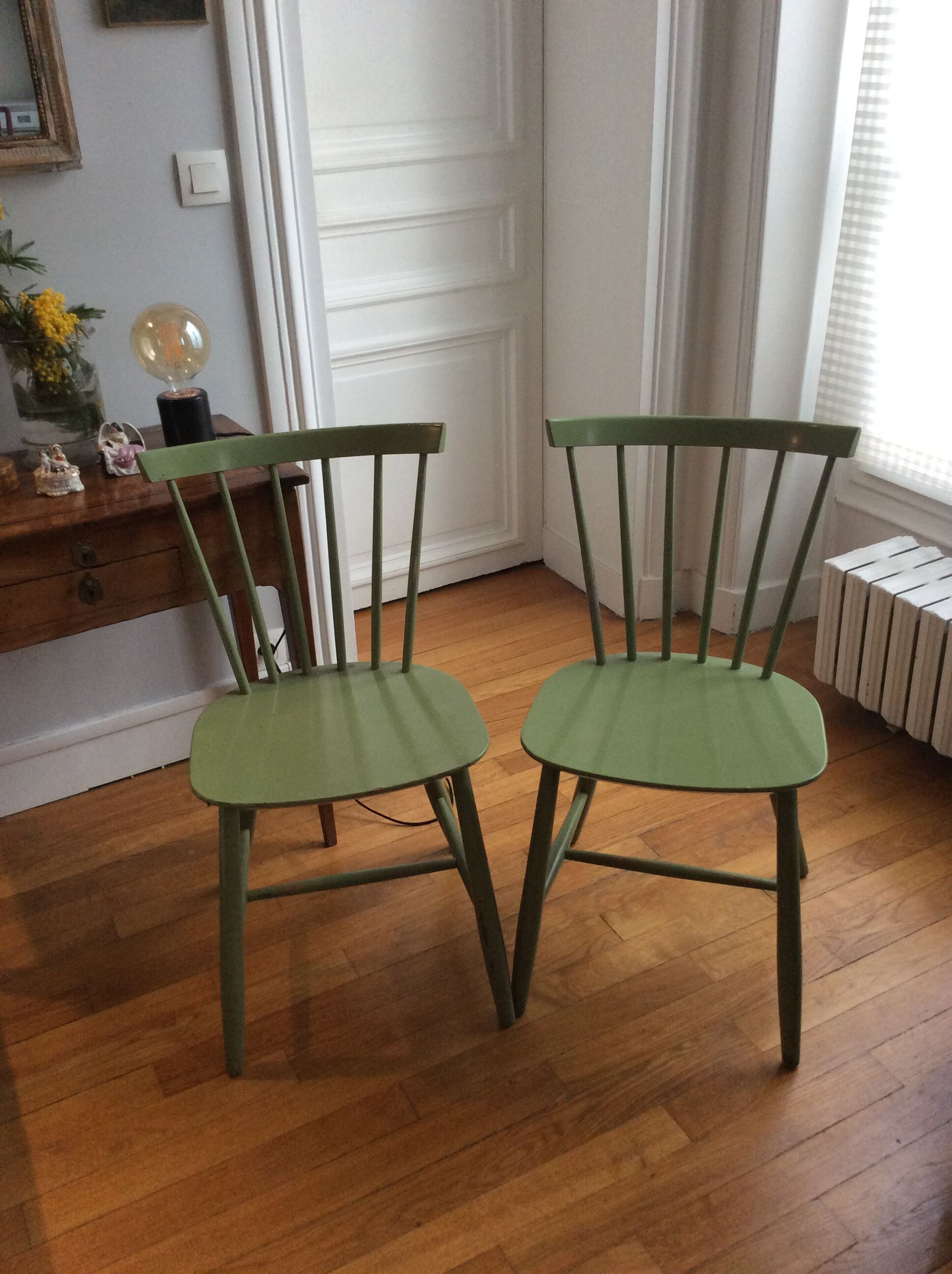 Paire de chaises vertes