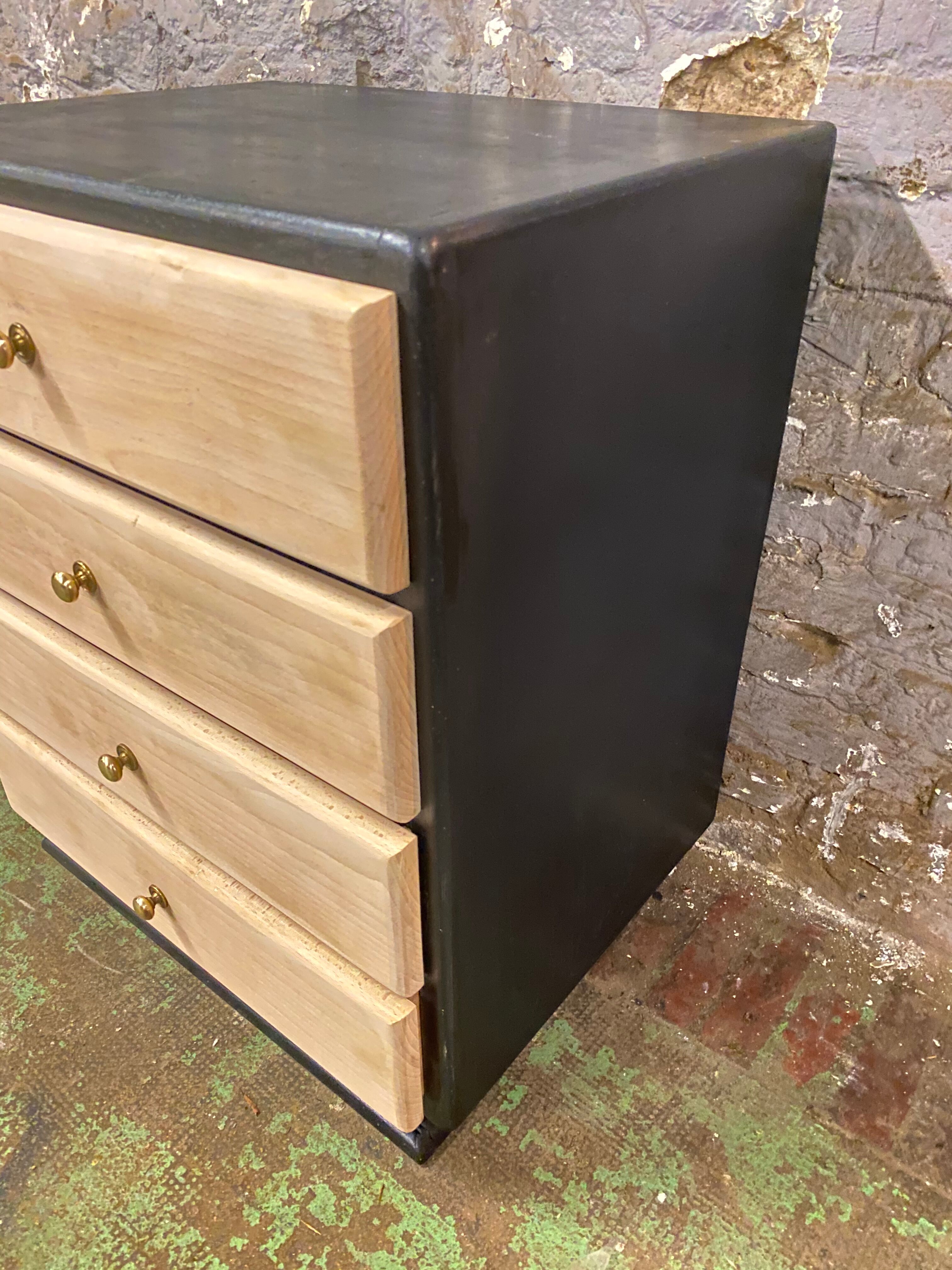 Vintage vintage dresser