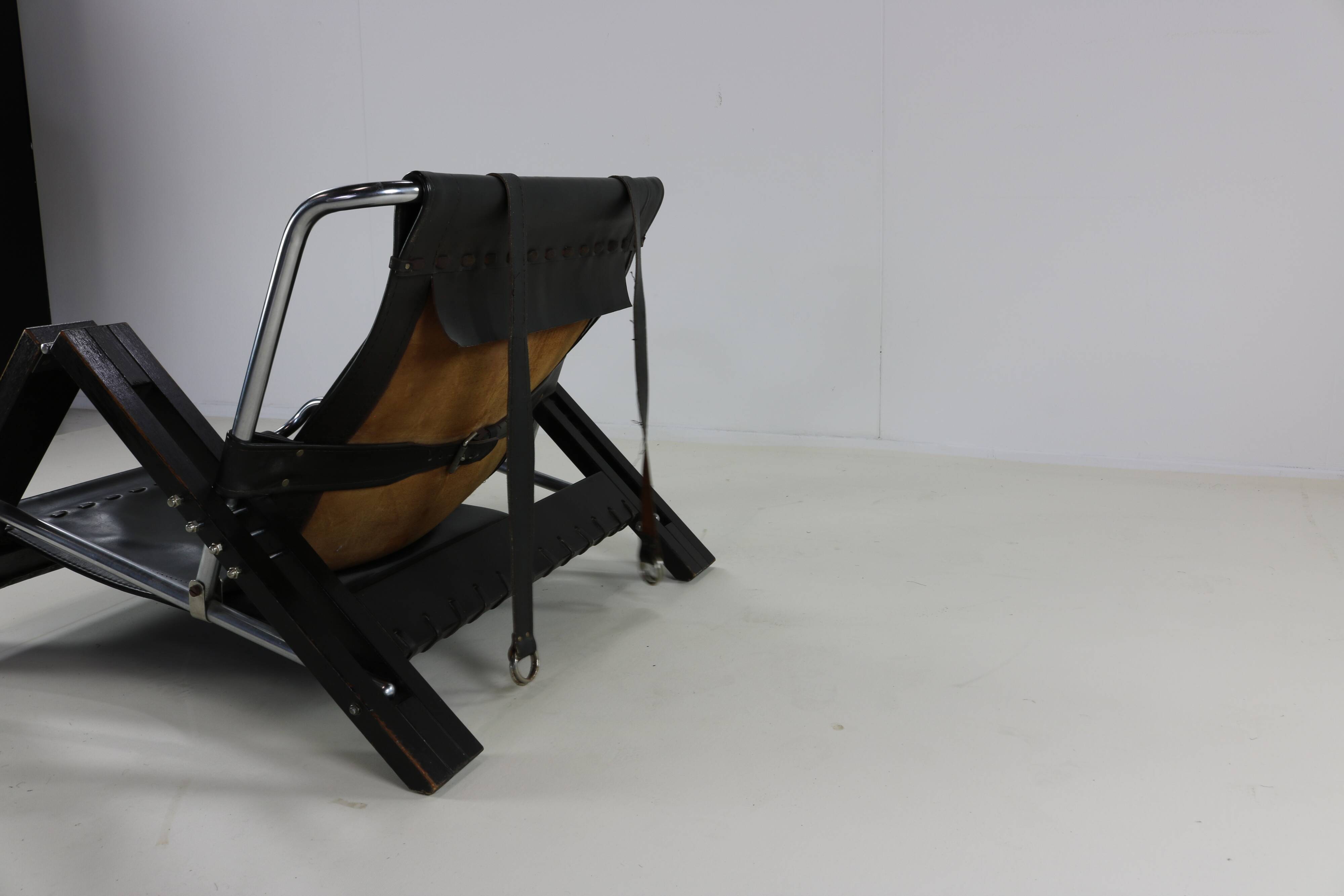 Seventies leather grasshopper lounge object by Sonja Wasseur