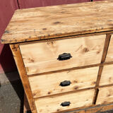 Drawer cabinet