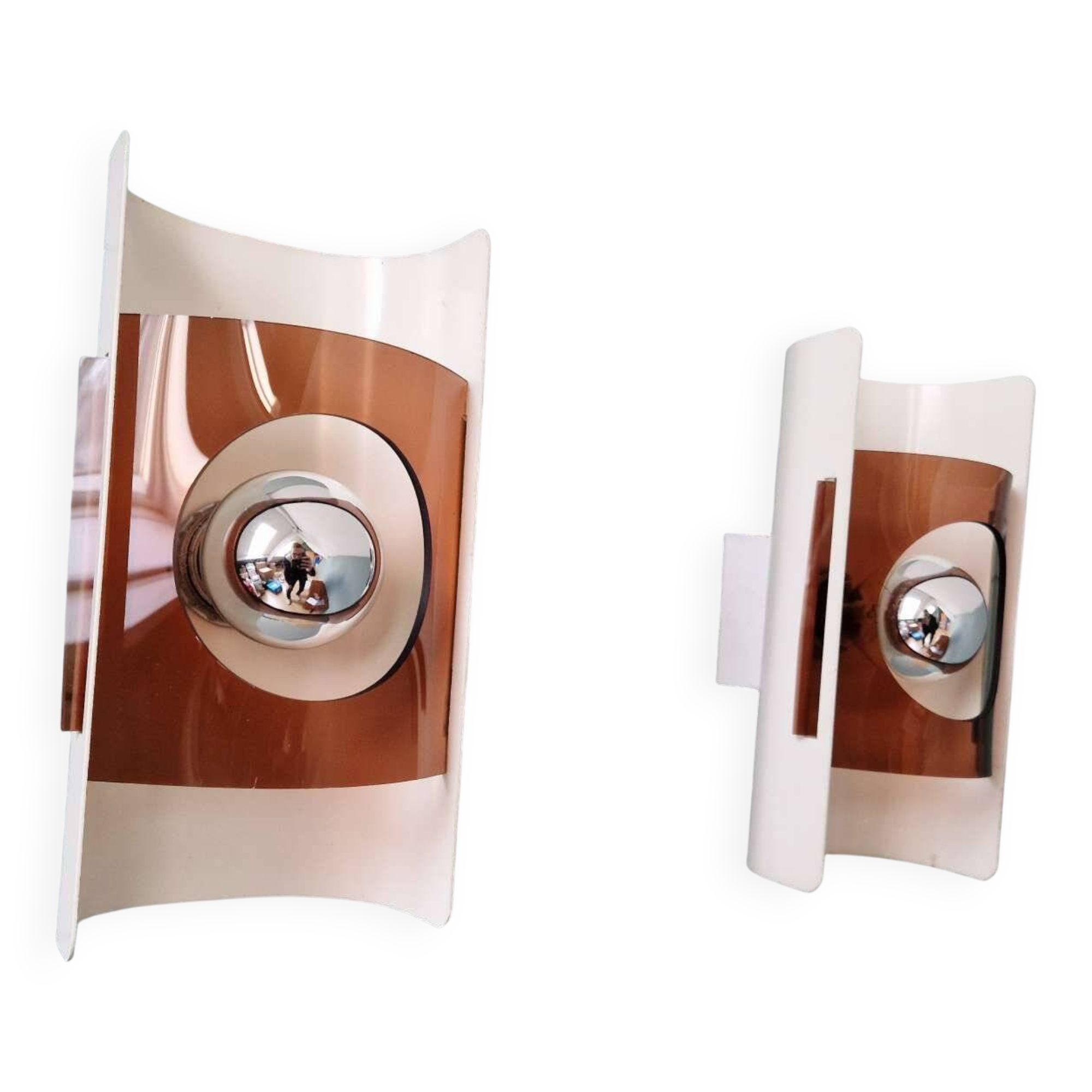 Pair of Space Age wall lights, white lacquered metal and smoked plexiglass