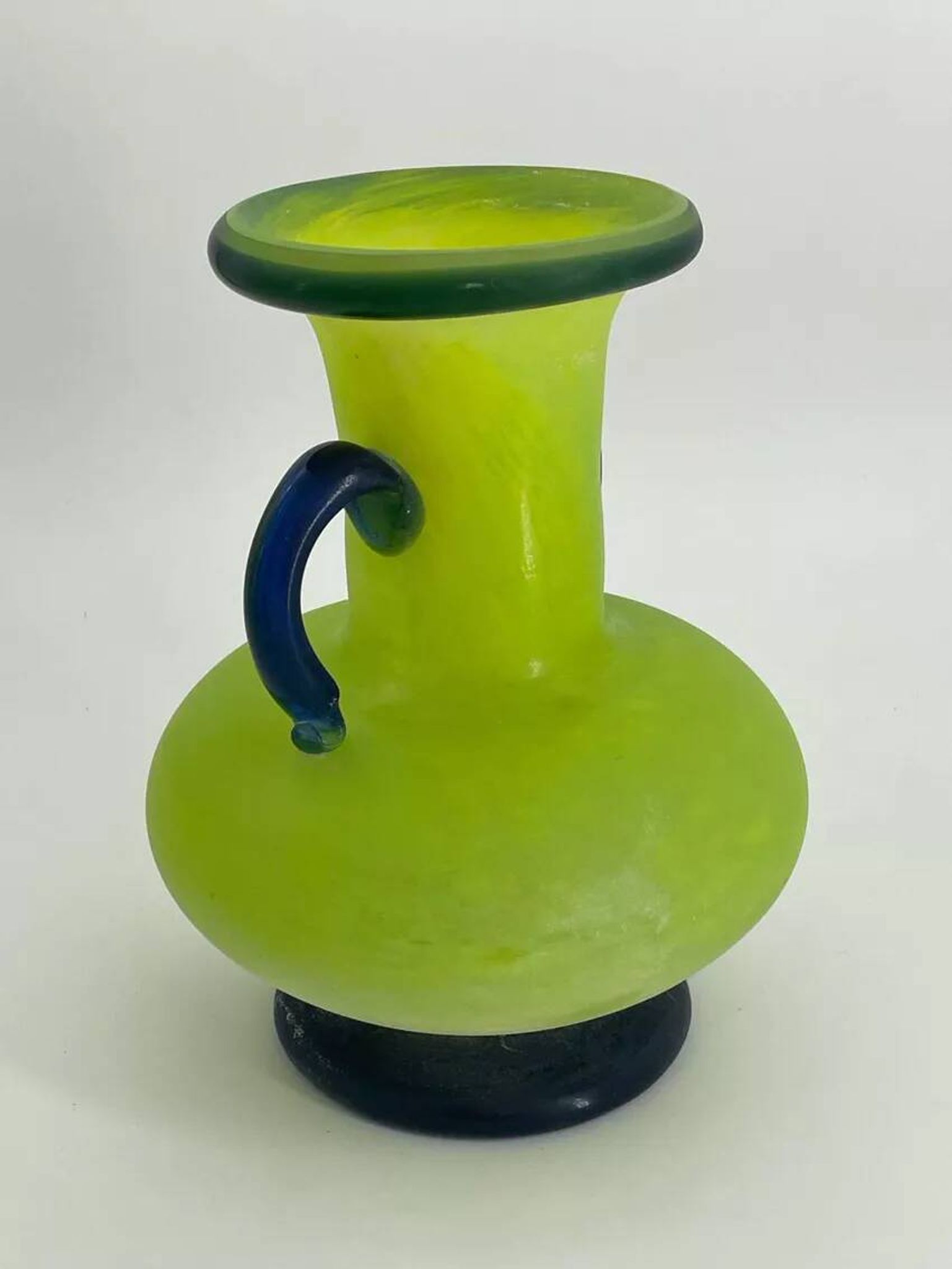 70s vase in glass paste
